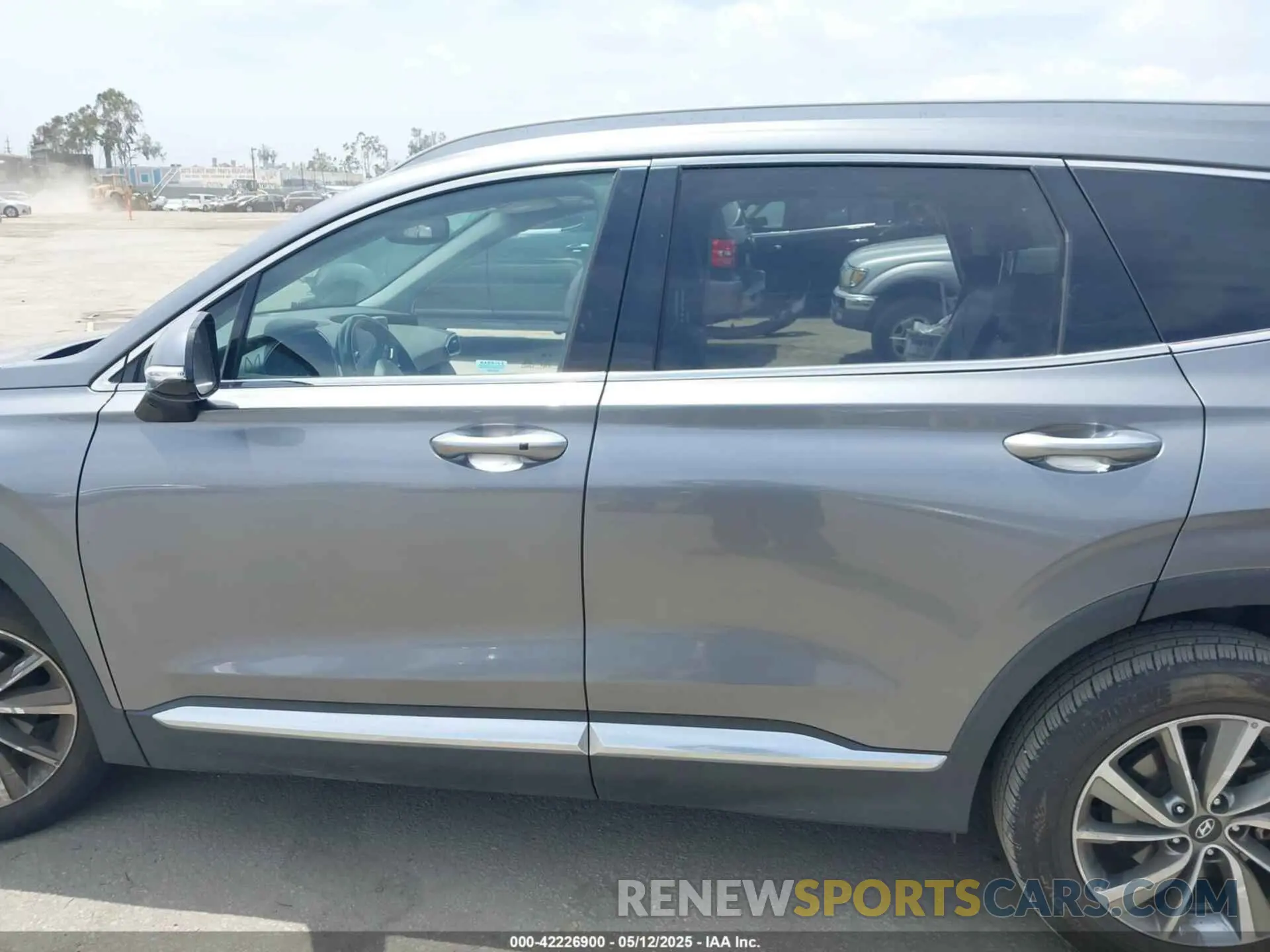 15 fotografías del automóvil dañado 5NMS53AD2KH088517 HYUNDAI SANTA FE 2019