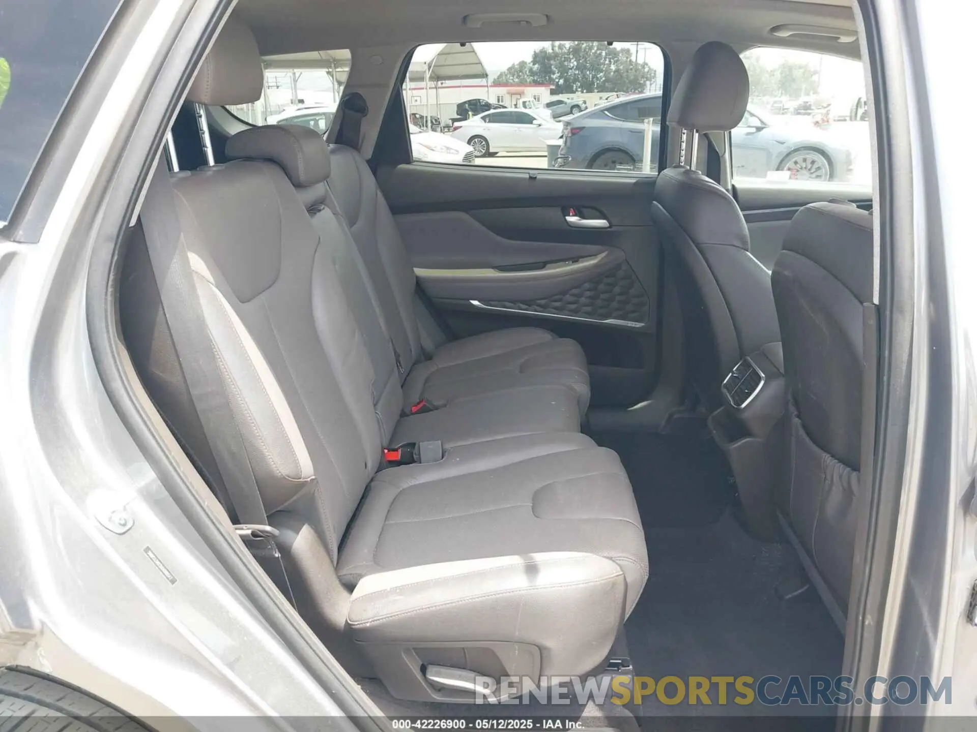8 fotografías del automóvil dañado 5NMS53AD2KH088517 HYUNDAI SANTA FE 2019