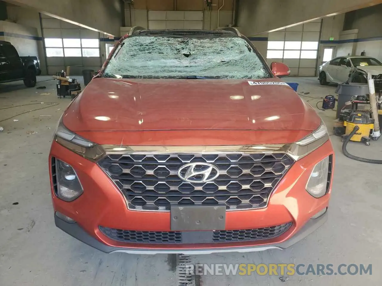 5 fotografías del automóvil dañado 5NMS53AD8KH039533 HYUNDAI SANTA FE 2019