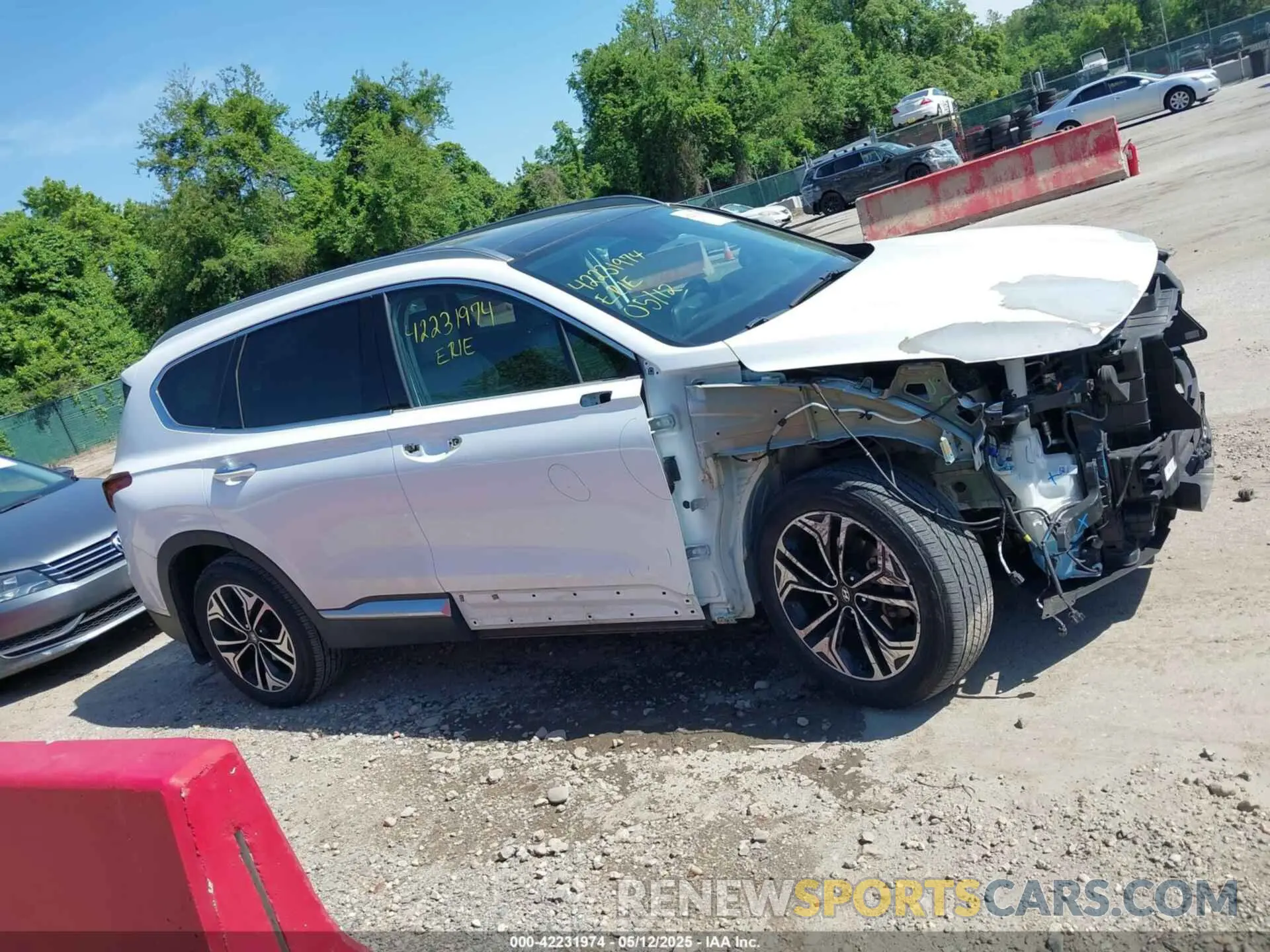 14 fotografías del automóvil dañado 5NMS5CAA1KH092631 HYUNDAI SANTA FE 2019