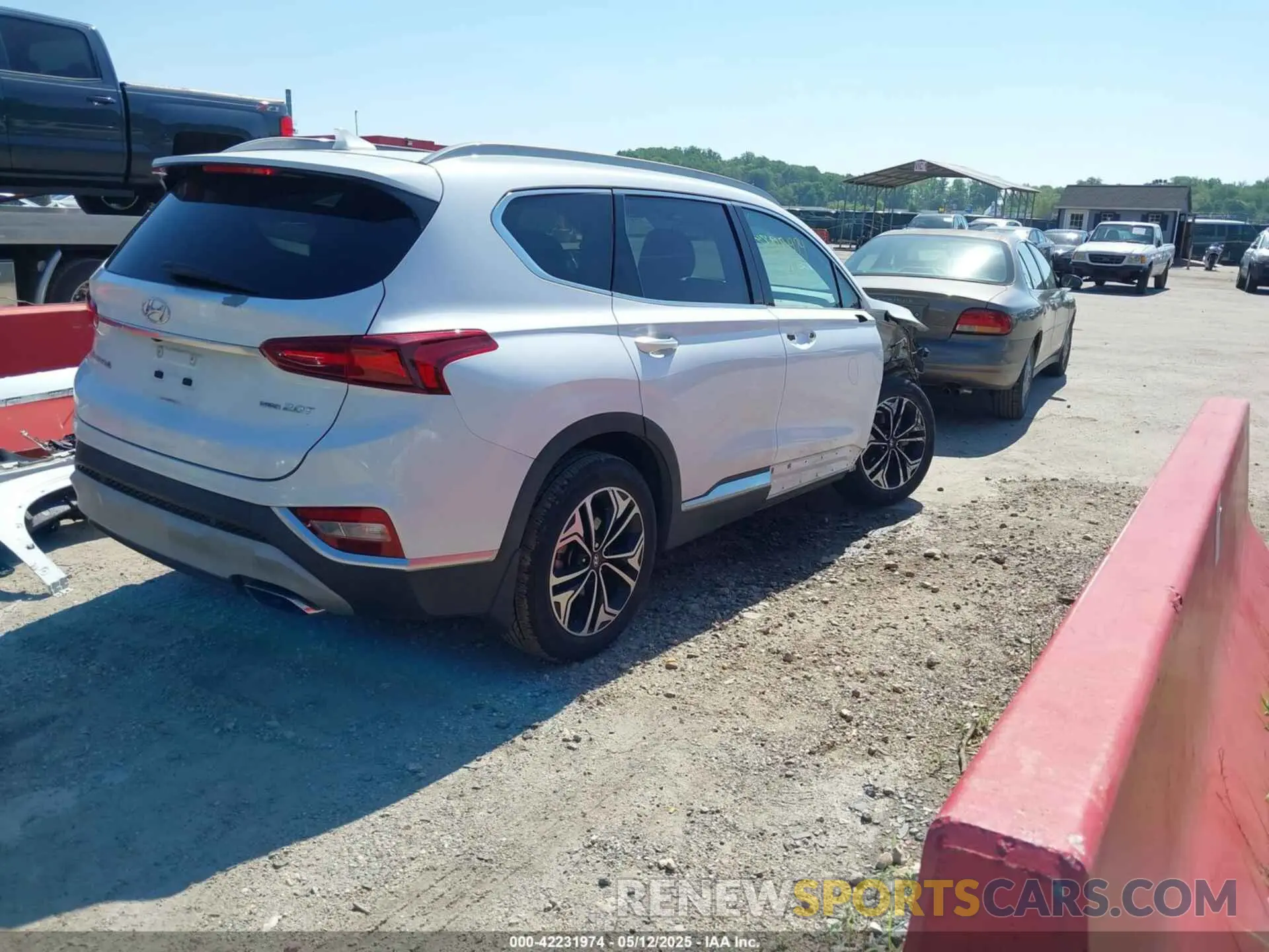 4 fotografías del automóvil dañado 5NMS5CAA1KH092631 HYUNDAI SANTA FE 2019
