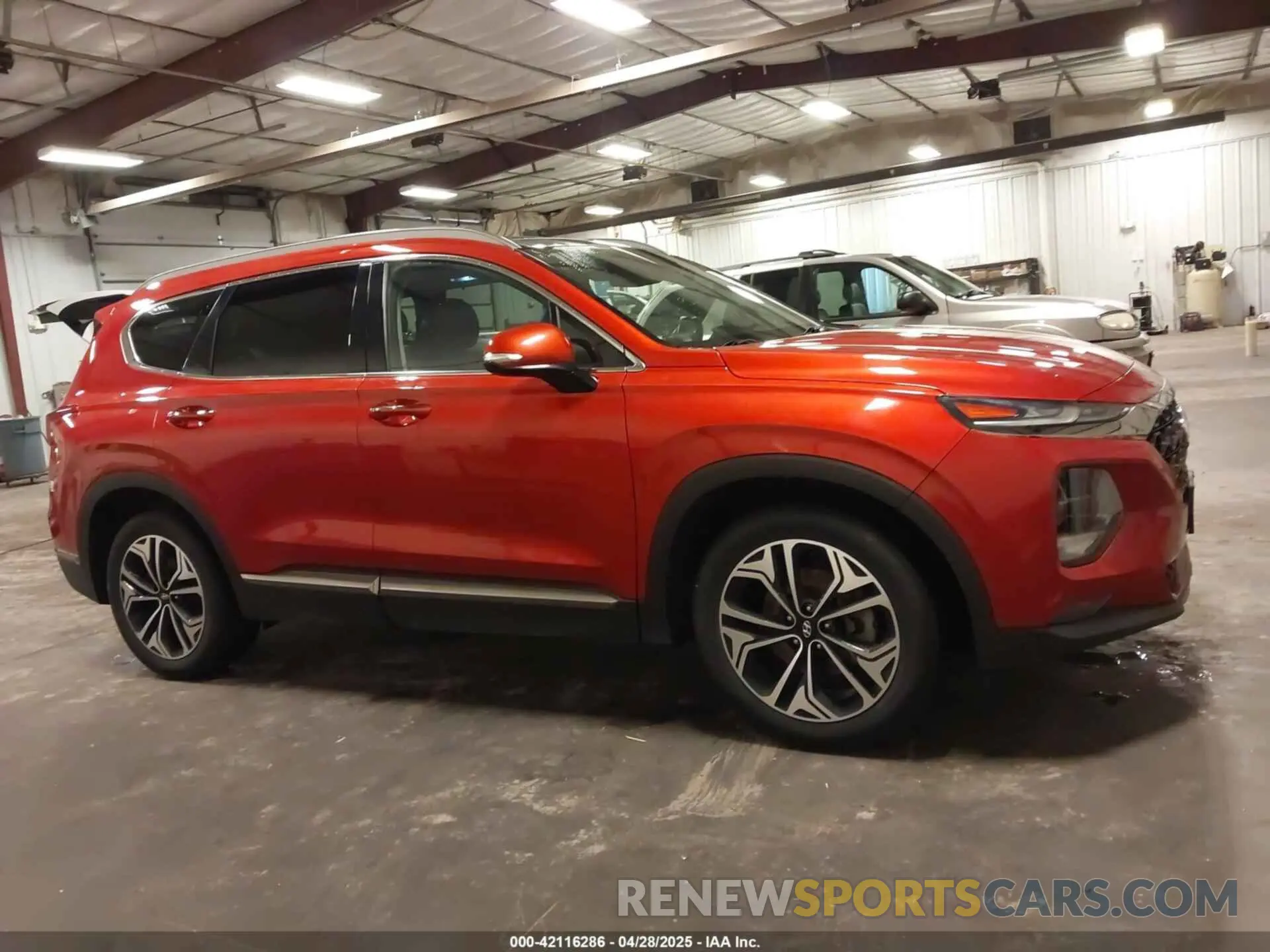 13 fotografías del automóvil dañado 5NMS5CAA4KH067125 HYUNDAI SANTA FE 2019