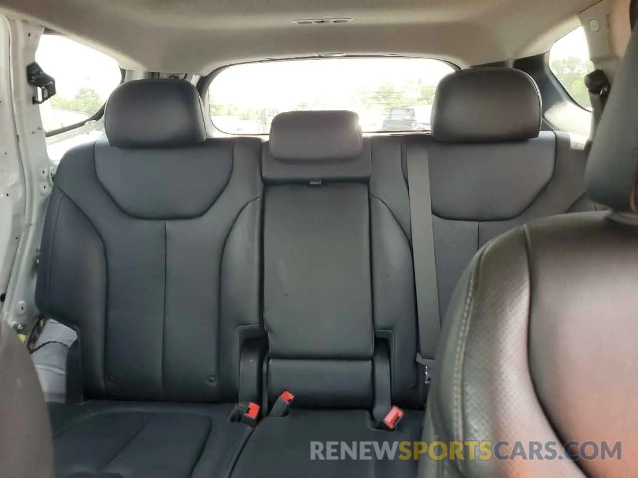 10 fotografías del automóvil dañado 5NMS5CAA6KH031484 HYUNDAI SANTA FE 2019