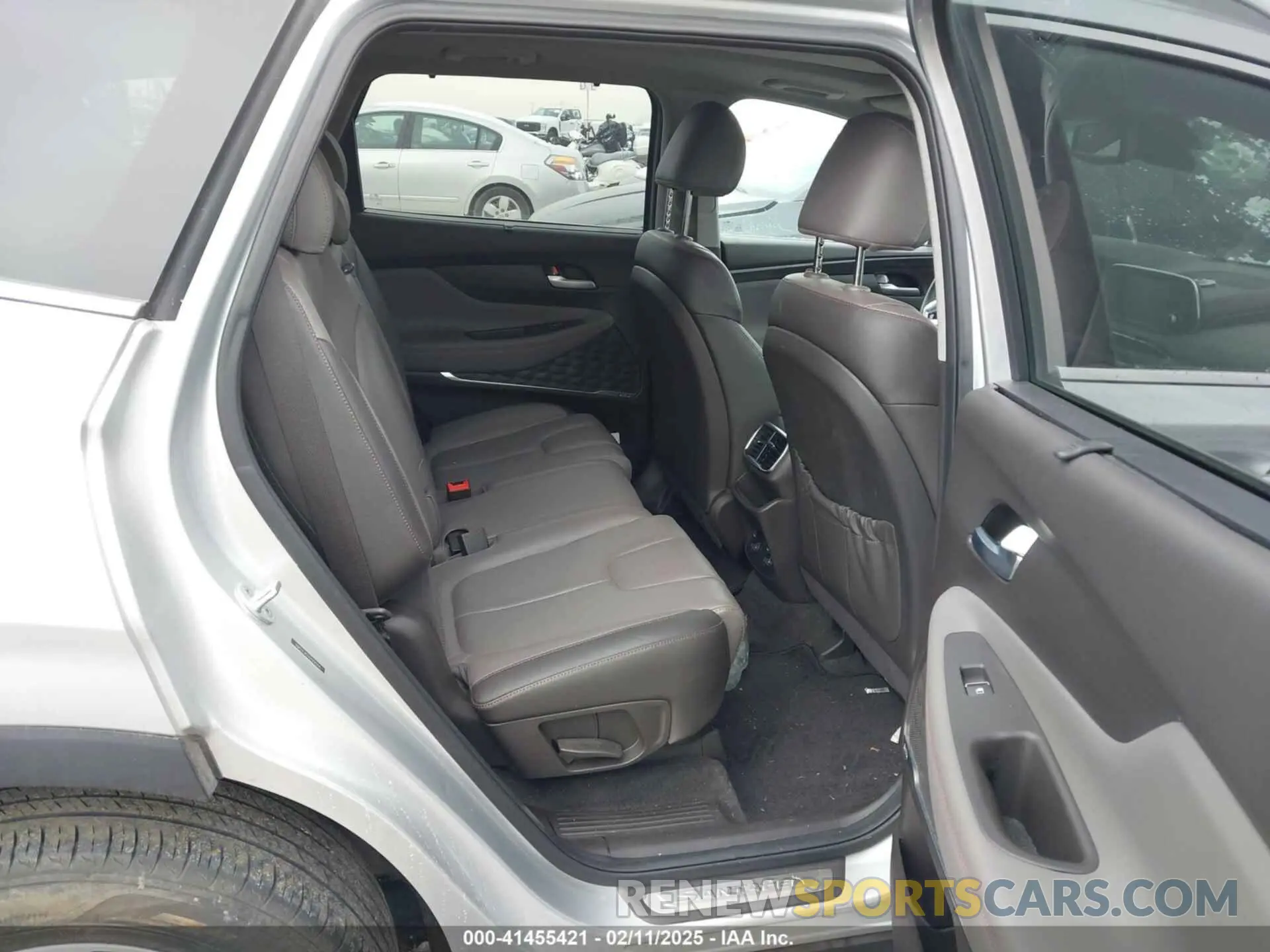 8 fotografías del automóvil dañado 5NMS5CAD1KH000394 HYUNDAI SANTA FE 2019