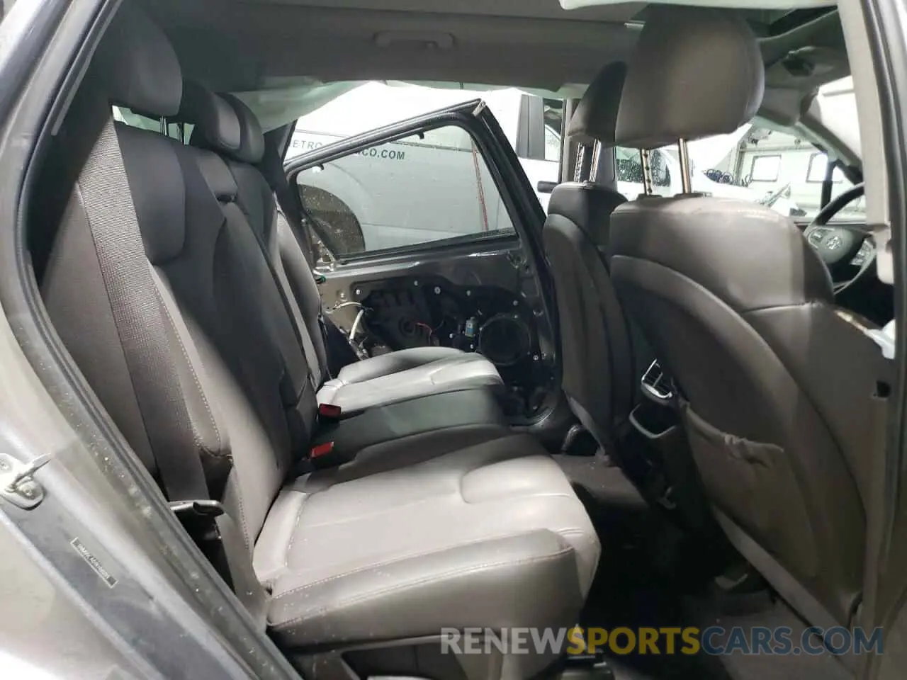 11 fotografías del automóvil dañado 5NMS5CAD2KH135223 HYUNDAI SANTA FE 2019
