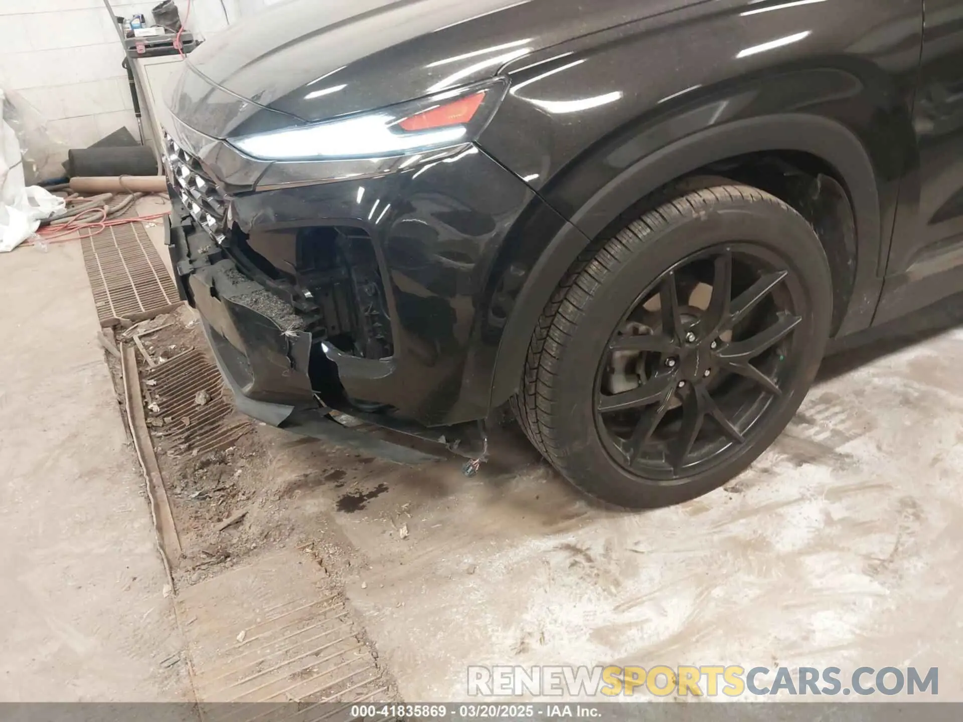 17 fotografías del automóvil dañado 5NMS5CAD9KH002846 HYUNDAI SANTA FE 2019