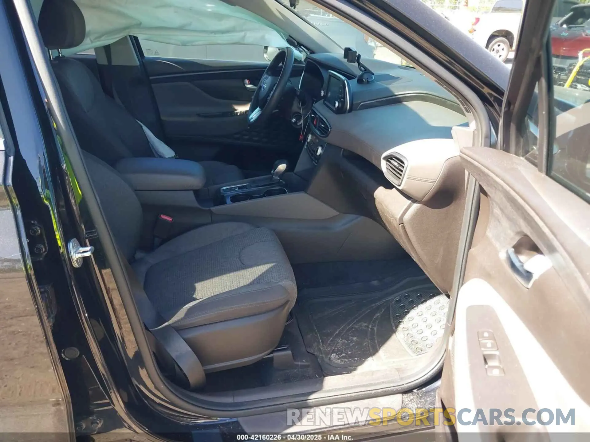 5 fotografías del automóvil dañado 5NMS23AD2LH160715 HYUNDAI SANTA FE 2020