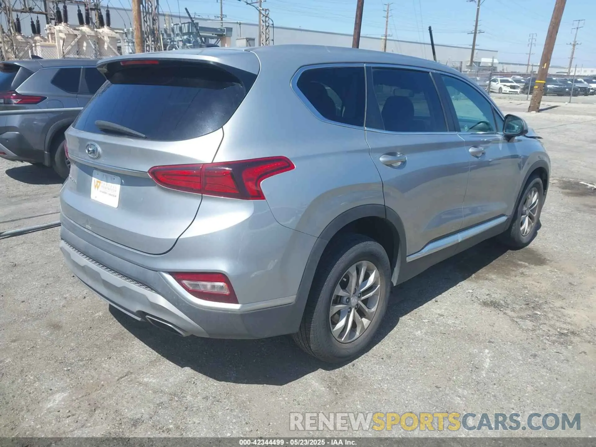 4 fotografías del automóvil dañado 5NMS23AD2LH220153 HYUNDAI SANTA FE 2020