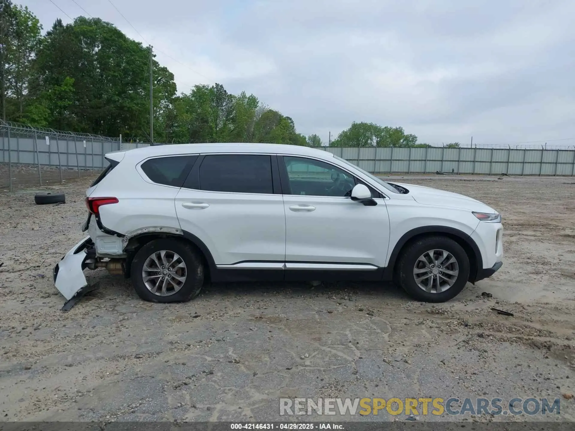 13 fotografías del automóvil dañado 5NMS23AD3LH139100 HYUNDAI SANTA FE 2020
