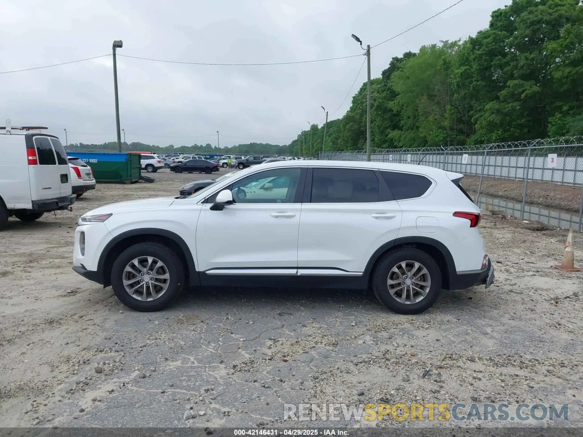 14 fotografías del automóvil dañado 5NMS23AD3LH139100 HYUNDAI SANTA FE 2020