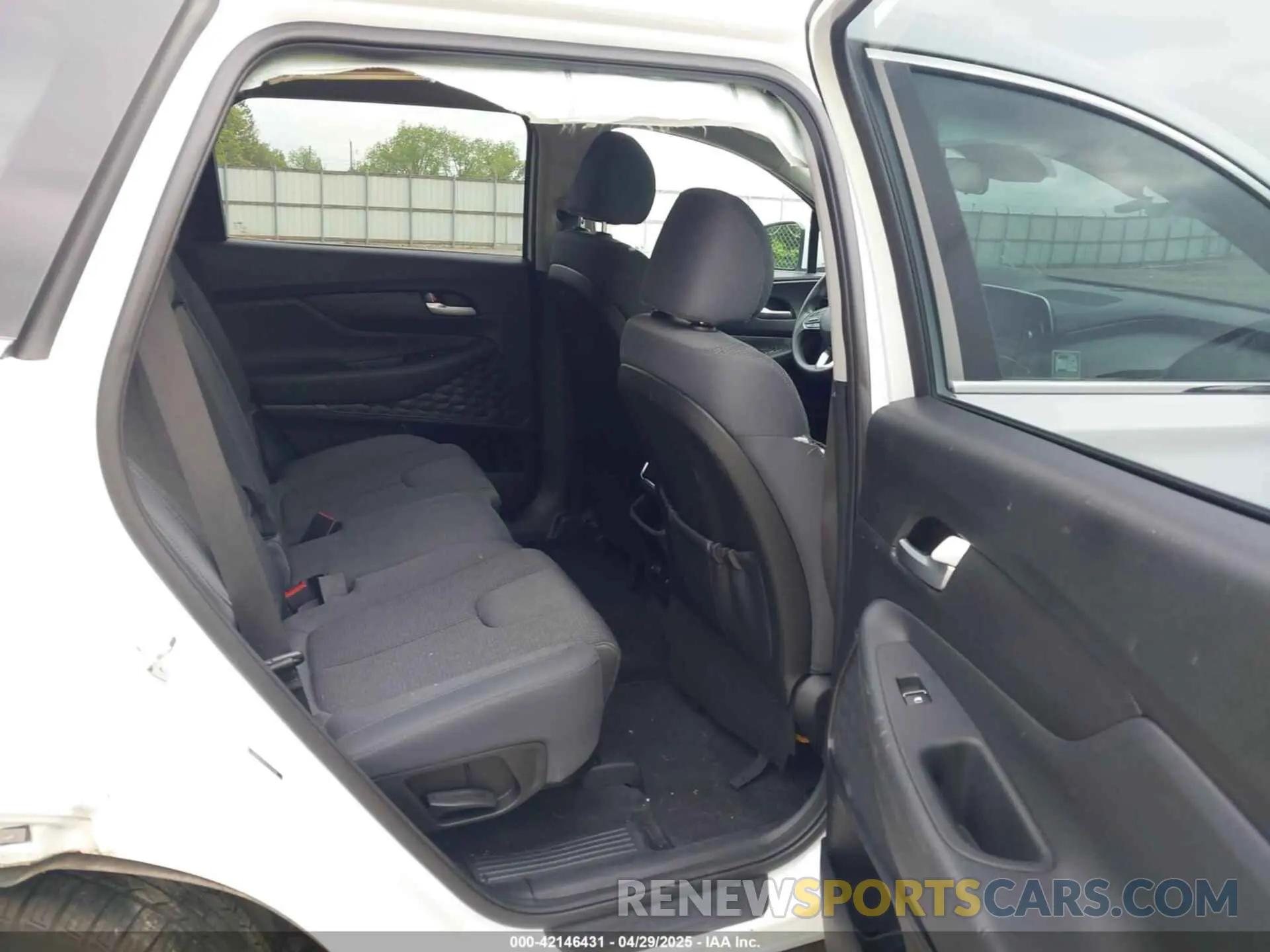 8 fotografías del automóvil dañado 5NMS23AD3LH139100 HYUNDAI SANTA FE 2020