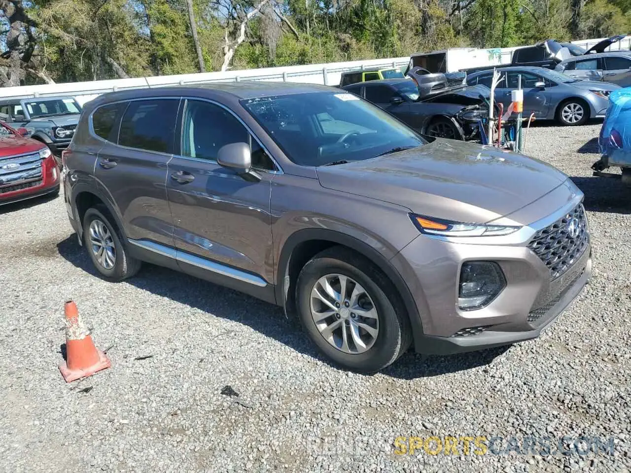 4 fotografías del automóvil dañado 5NMS23AD3LH238984 HYUNDAI SANTA FE 2020
