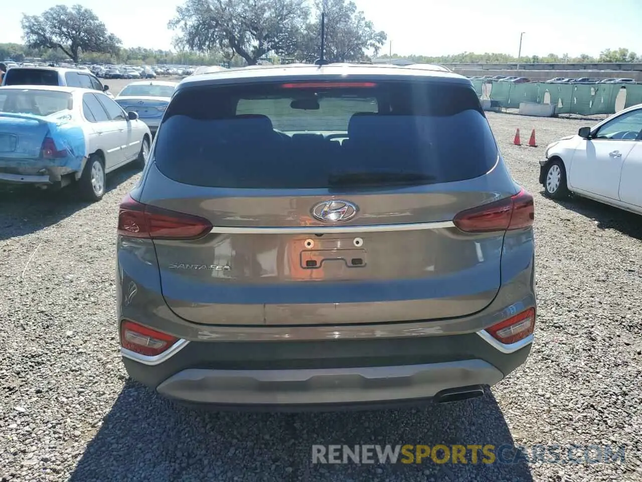 6 fotografías del automóvil dañado 5NMS23AD3LH238984 HYUNDAI SANTA FE 2020