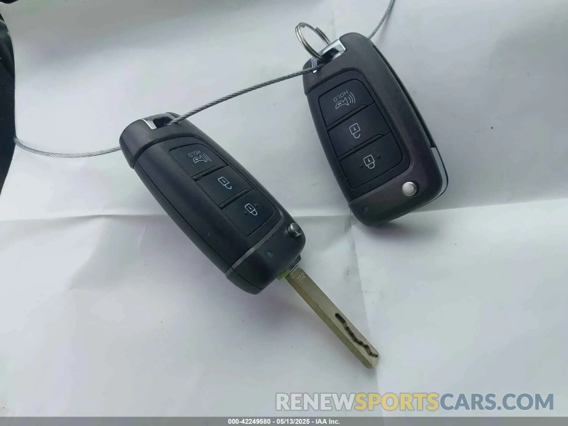 11 fotografías del automóvil dañado 5NMS23AD3LH261343 HYUNDAI SANTA FE 2020