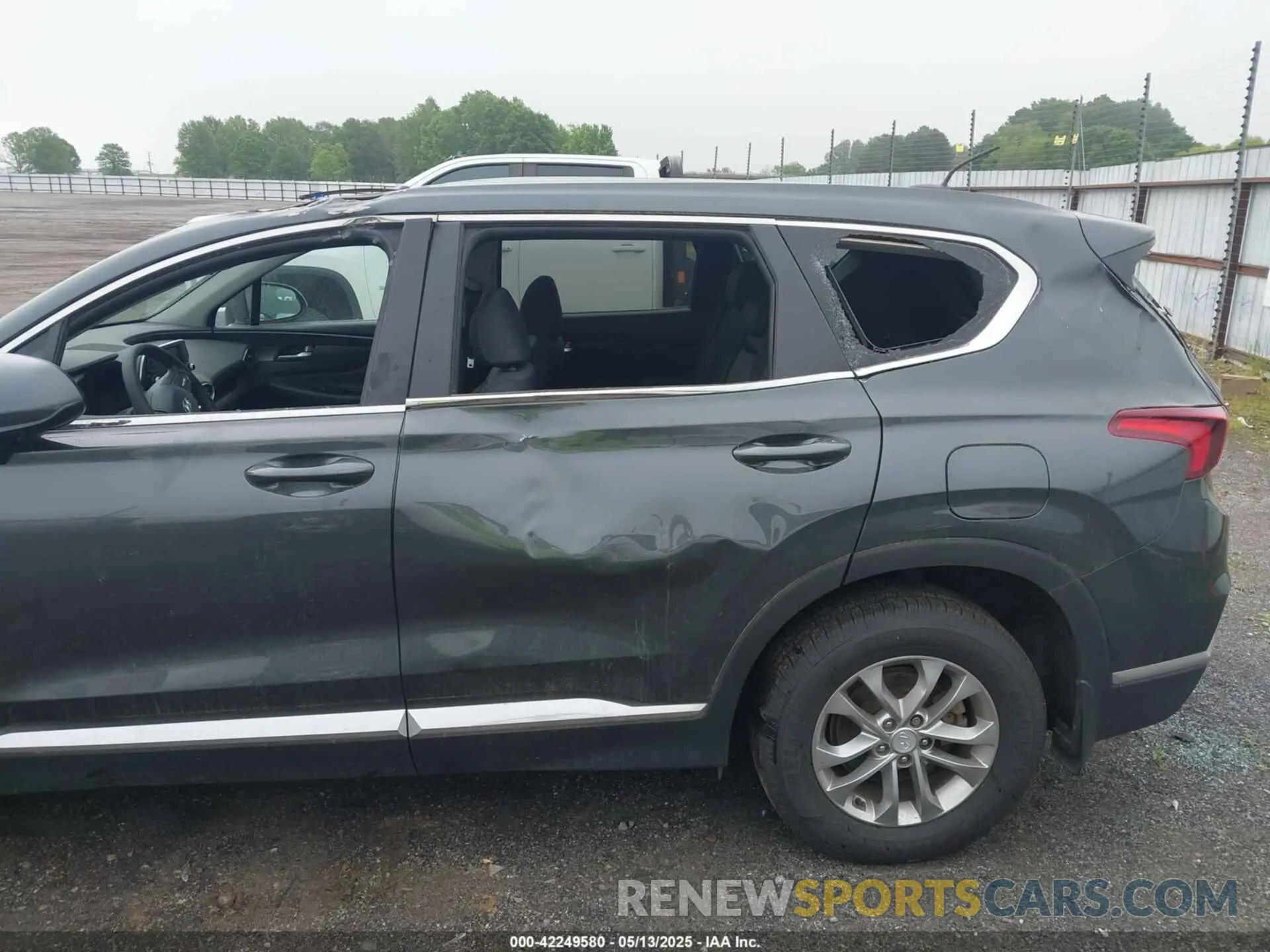 17 fotografías del automóvil dañado 5NMS23AD3LH261343 HYUNDAI SANTA FE 2020