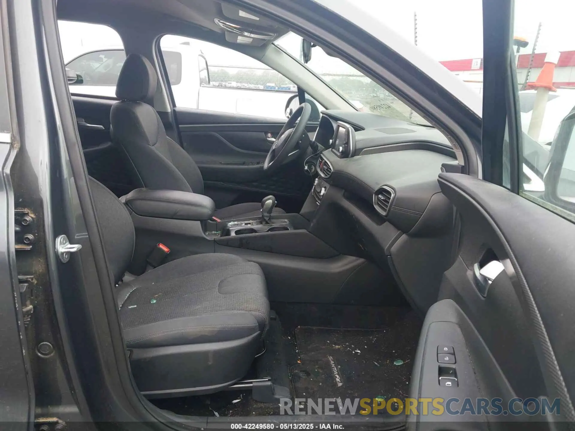 5 fotografías del automóvil dañado 5NMS23AD3LH261343 HYUNDAI SANTA FE 2020