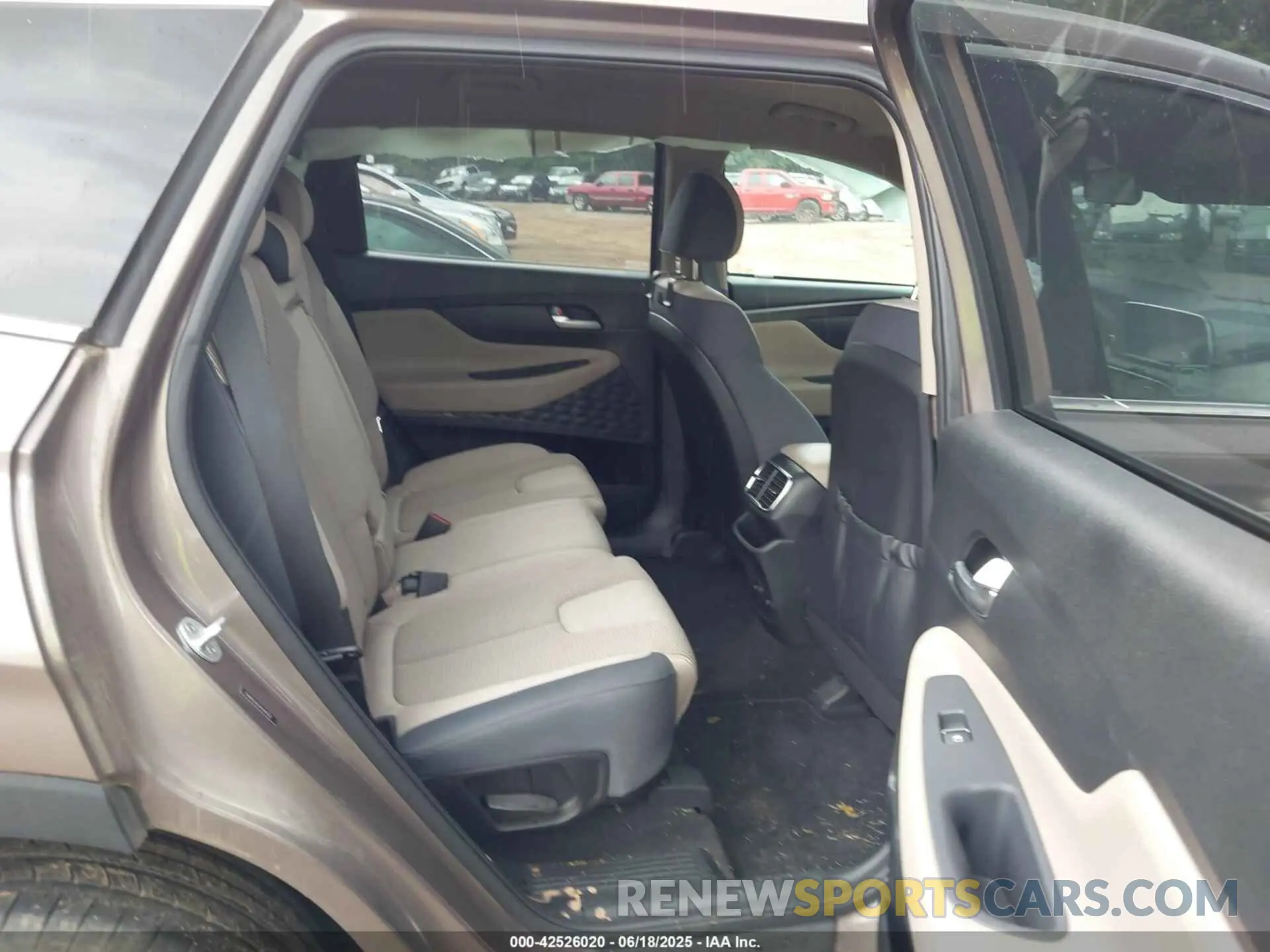 8 fotografías del automóvil dañado 5NMS23AD4LH142202 HYUNDAI SANTA FE 2020