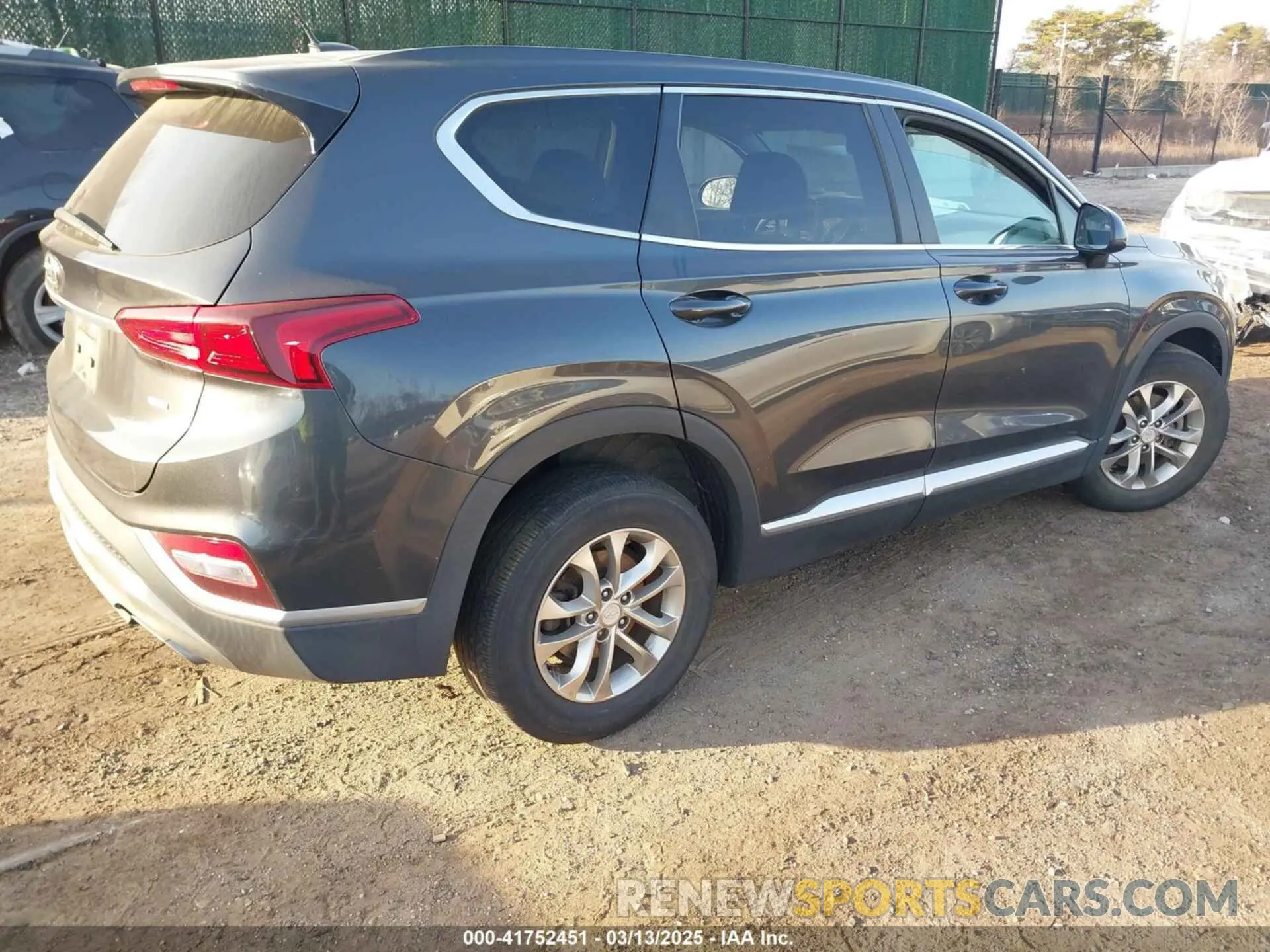 4 fotografías del automóvil dañado 5NMS2CAD0LH299726 HYUNDAI SANTA FE 2020