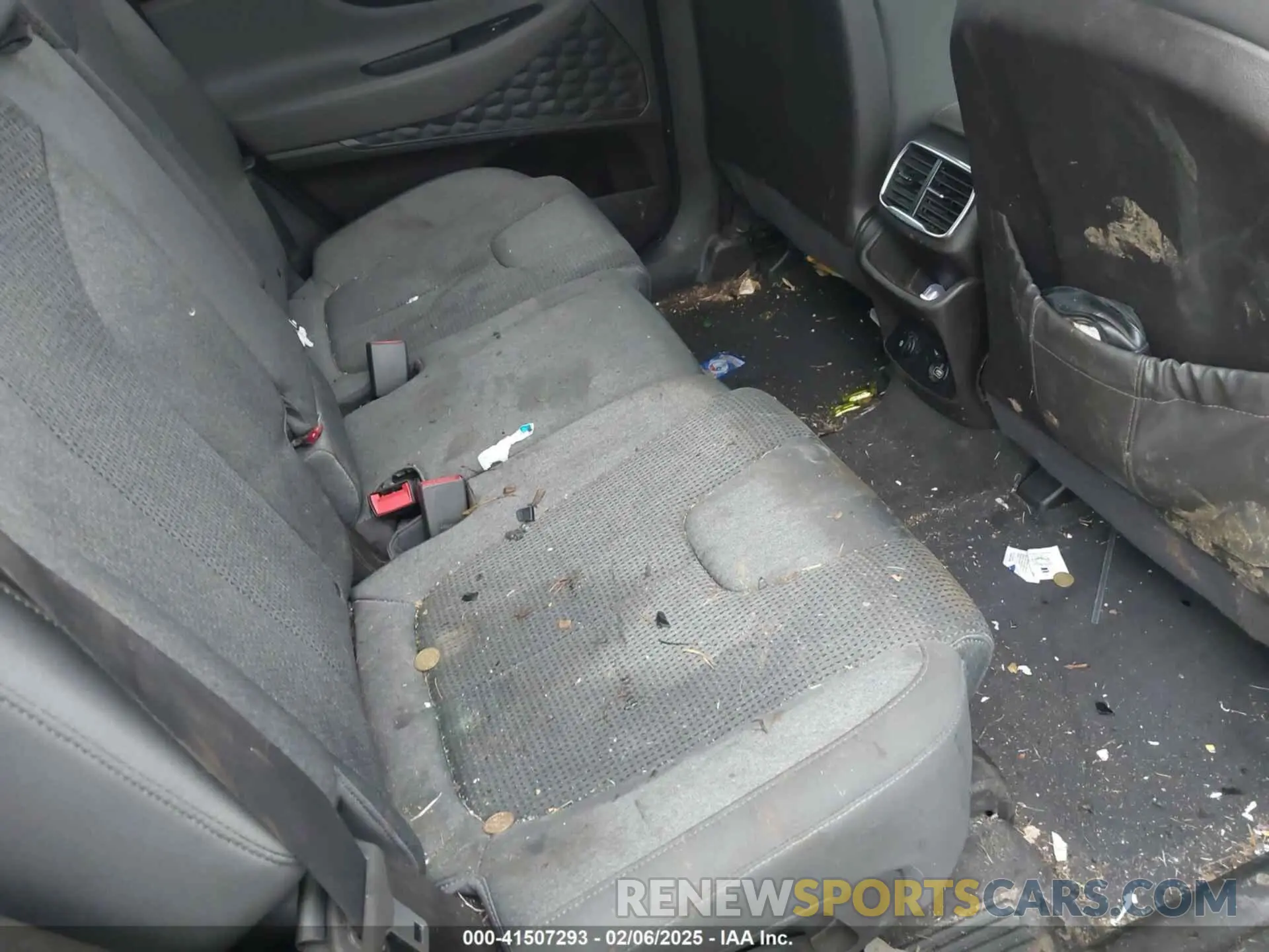 8 fotografías del automóvil dañado 5NMS2CAD2LH149343 HYUNDAI SANTA FE 2020