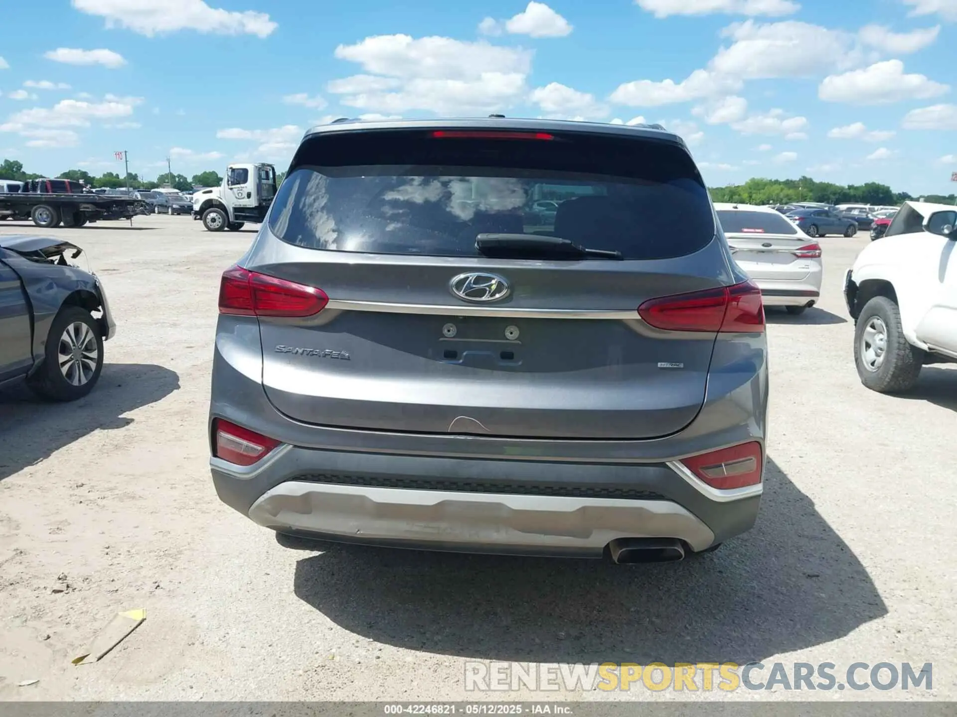 16 fotografías del automóvil dañado 5NMS2CAD2LH157121 HYUNDAI SANTA FE 2020