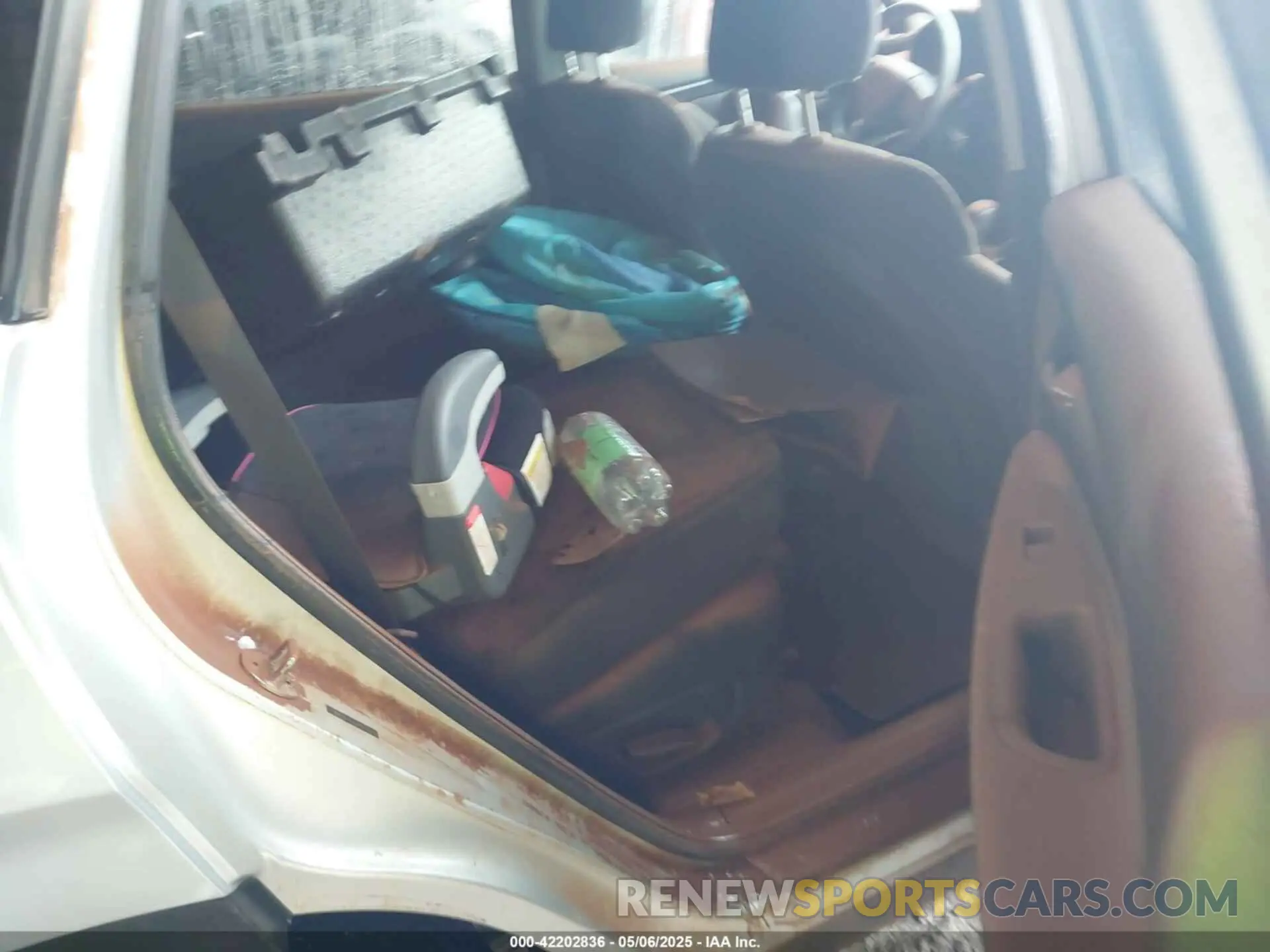 8 fotografías del automóvil dañado 5NMS2CAD6LH167246 HYUNDAI SANTA FE 2020