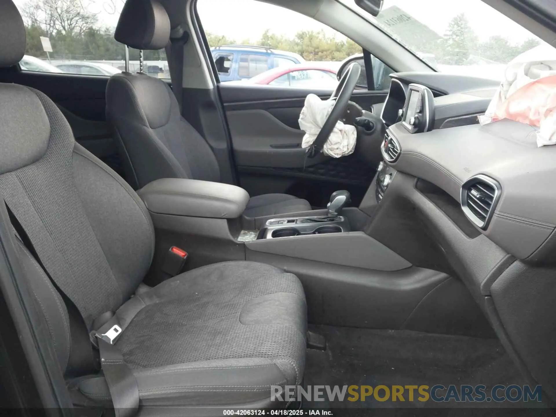 5 fotografías del automóvil dañado 5NMS33AD5LH221648 HYUNDAI SANTA FE 2020
