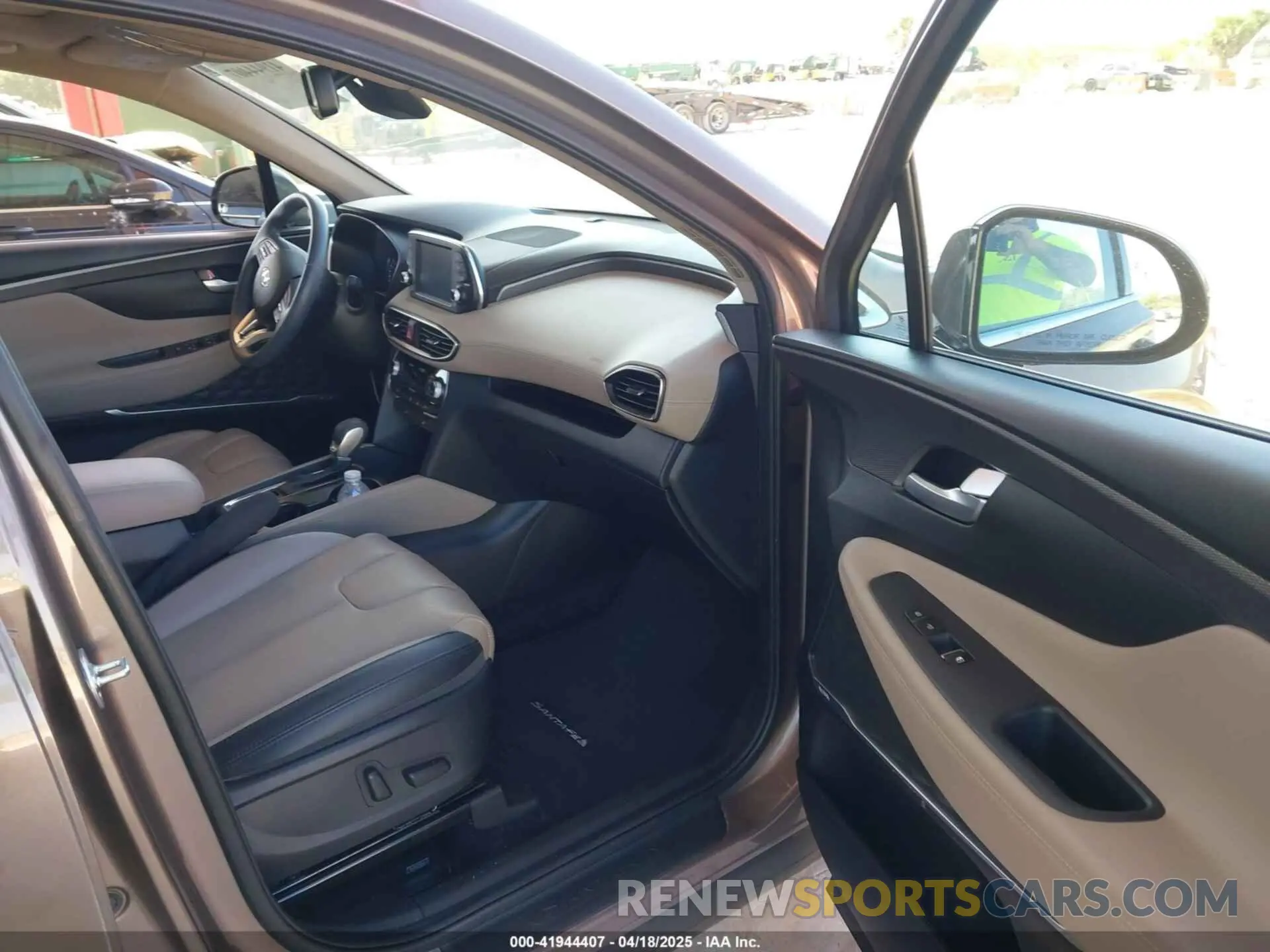 5 fotografías del automóvil dañado 5NMS33AD5LH222122 HYUNDAI SANTA FE 2020