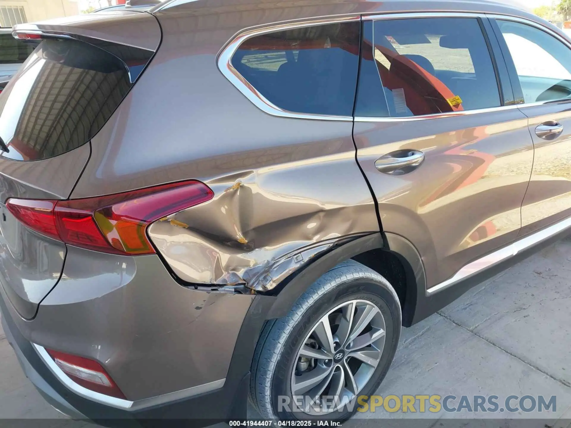 6 fotografías del automóvil dañado 5NMS33AD5LH222122 HYUNDAI SANTA FE 2020
