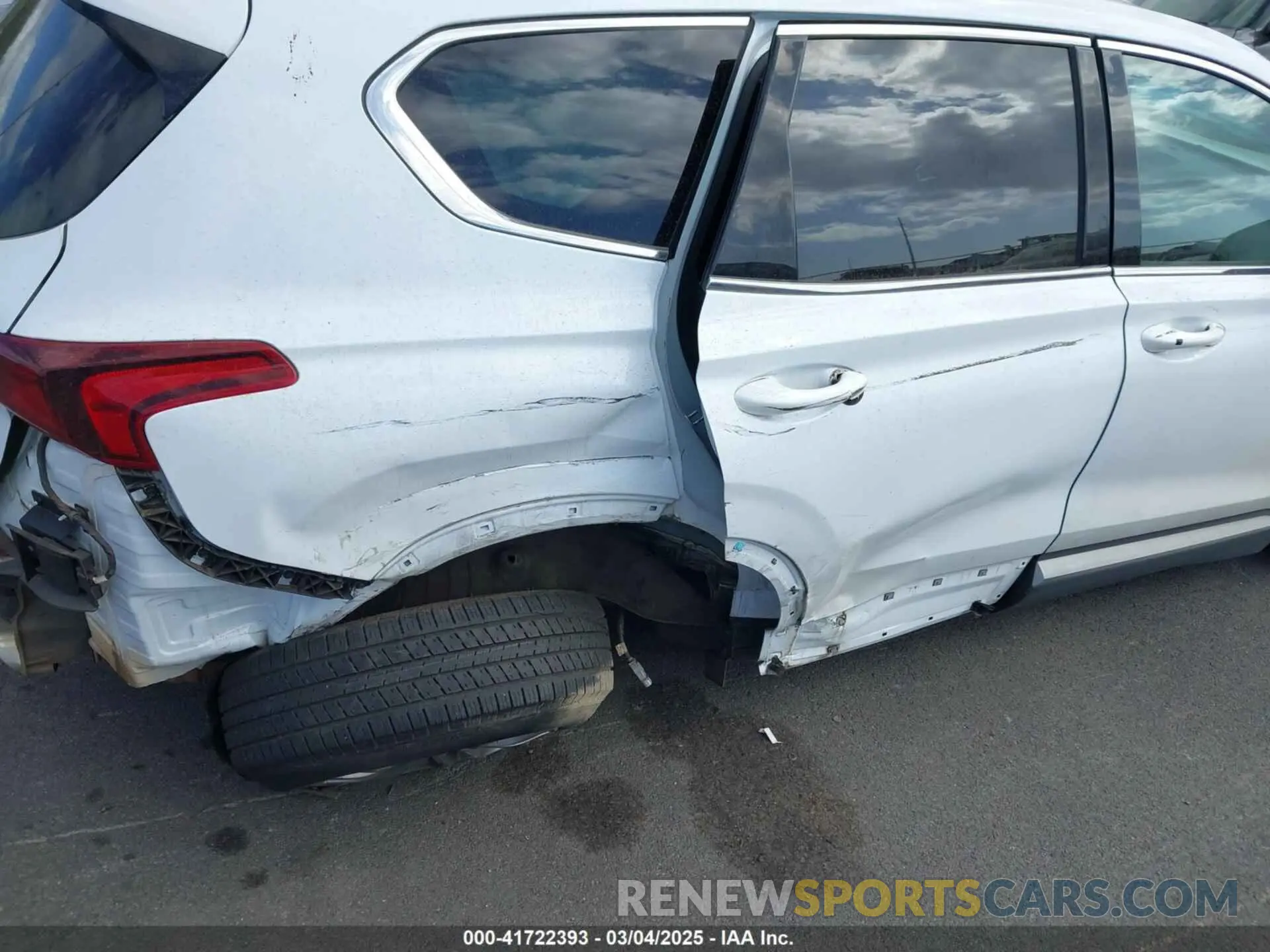 18 fotografías del automóvil dañado 5NMS33AD8LH215441 HYUNDAI SANTA FE 2020