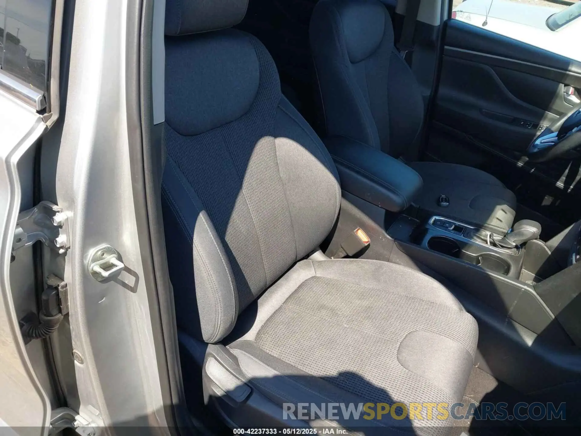 5 fotografías del automóvil dañado 5NMS3CAD1LH291969 HYUNDAI SANTA FE 2020
