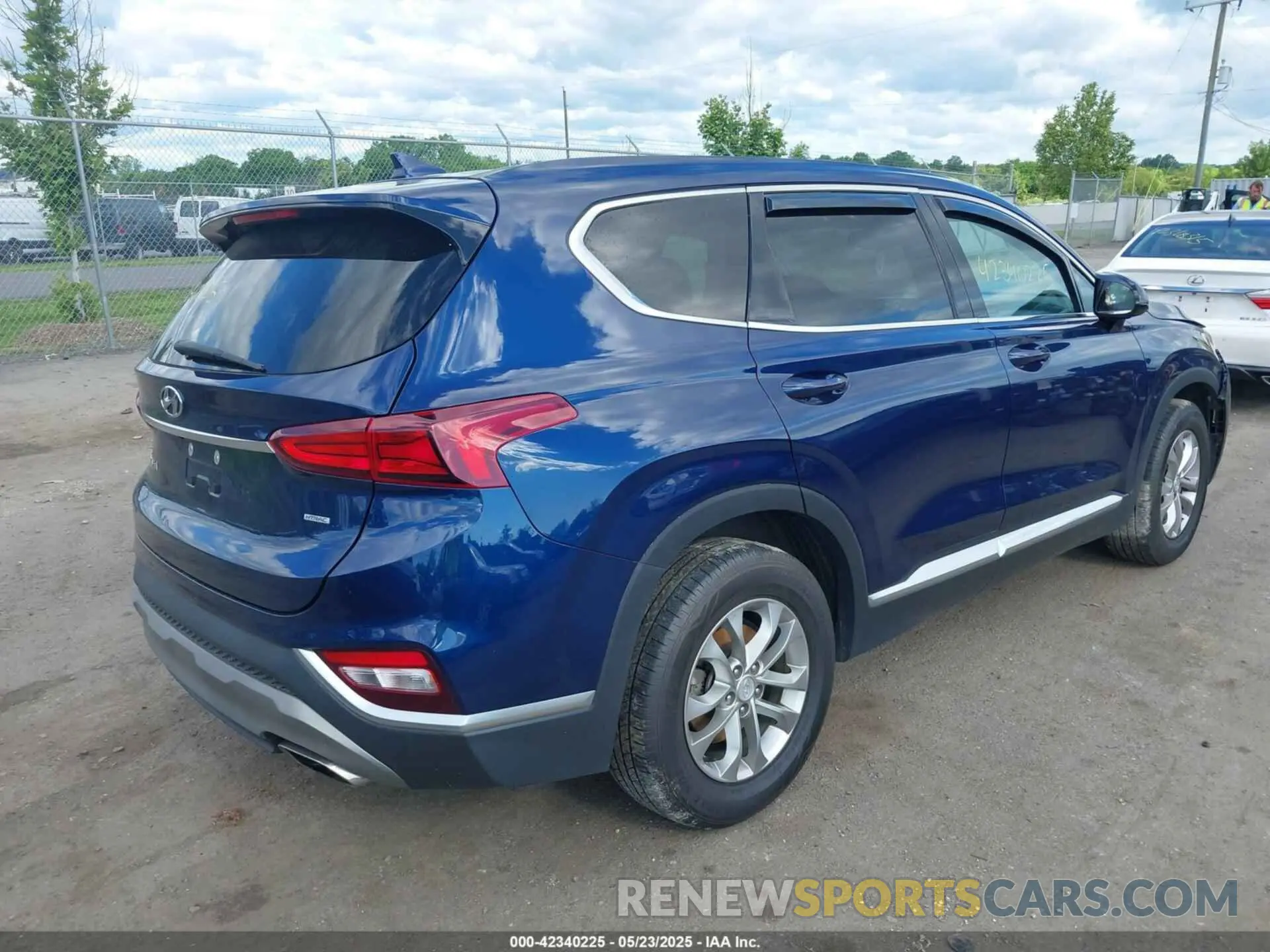 4 fotografías del automóvil dañado 5NMS3CAD6LH228687 HYUNDAI SANTA FE 2020
