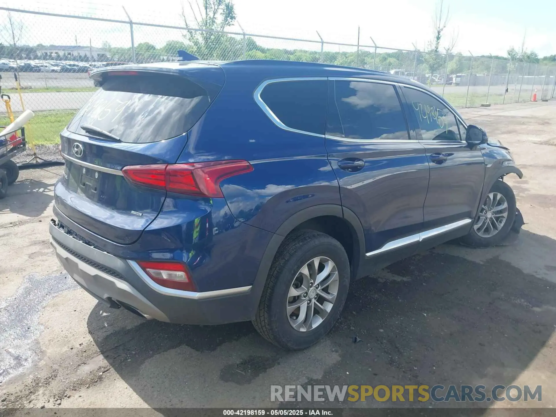 4 fotografías del automóvil dañado 5NMS3CAD7LH238404 HYUNDAI SANTA FE 2020