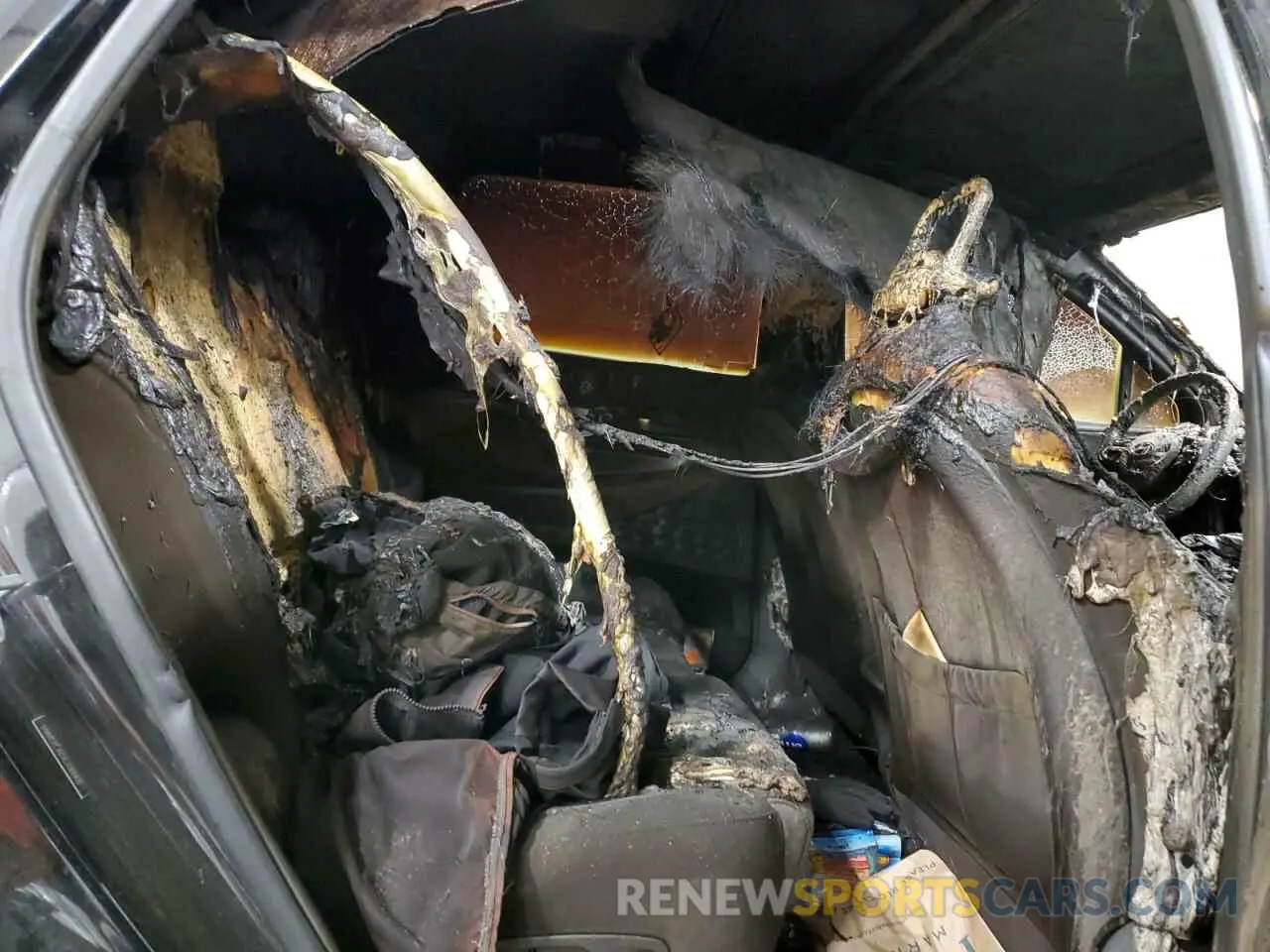 11 fotografías del automóvil dañado 5NMS3CADXLH168400 HYUNDAI SANTA FE 2020
