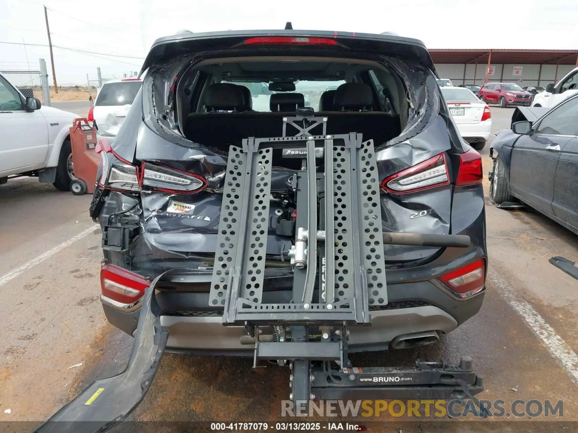 16 fotografías del automóvil dañado 5NMS53AA8LH213608 HYUNDAI SANTA FE 2020