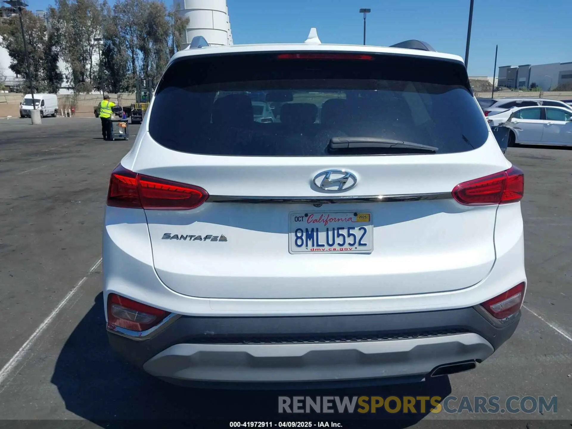 17 fotografías del automóvil dañado 5NMS53AD1LH181515 HYUNDAI SANTA FE 2020