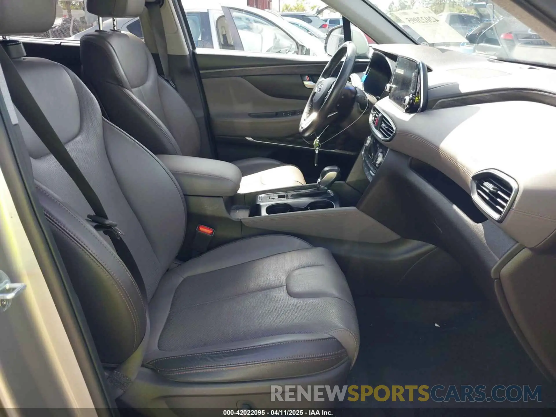 5 fotografías del automóvil dañado 5NMS53AD9LH210694 HYUNDAI SANTA FE 2020