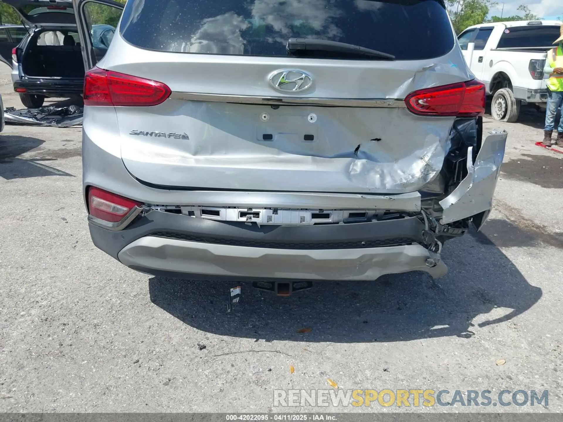 6 fotografías del automóvil dañado 5NMS53AD9LH210694 HYUNDAI SANTA FE 2020