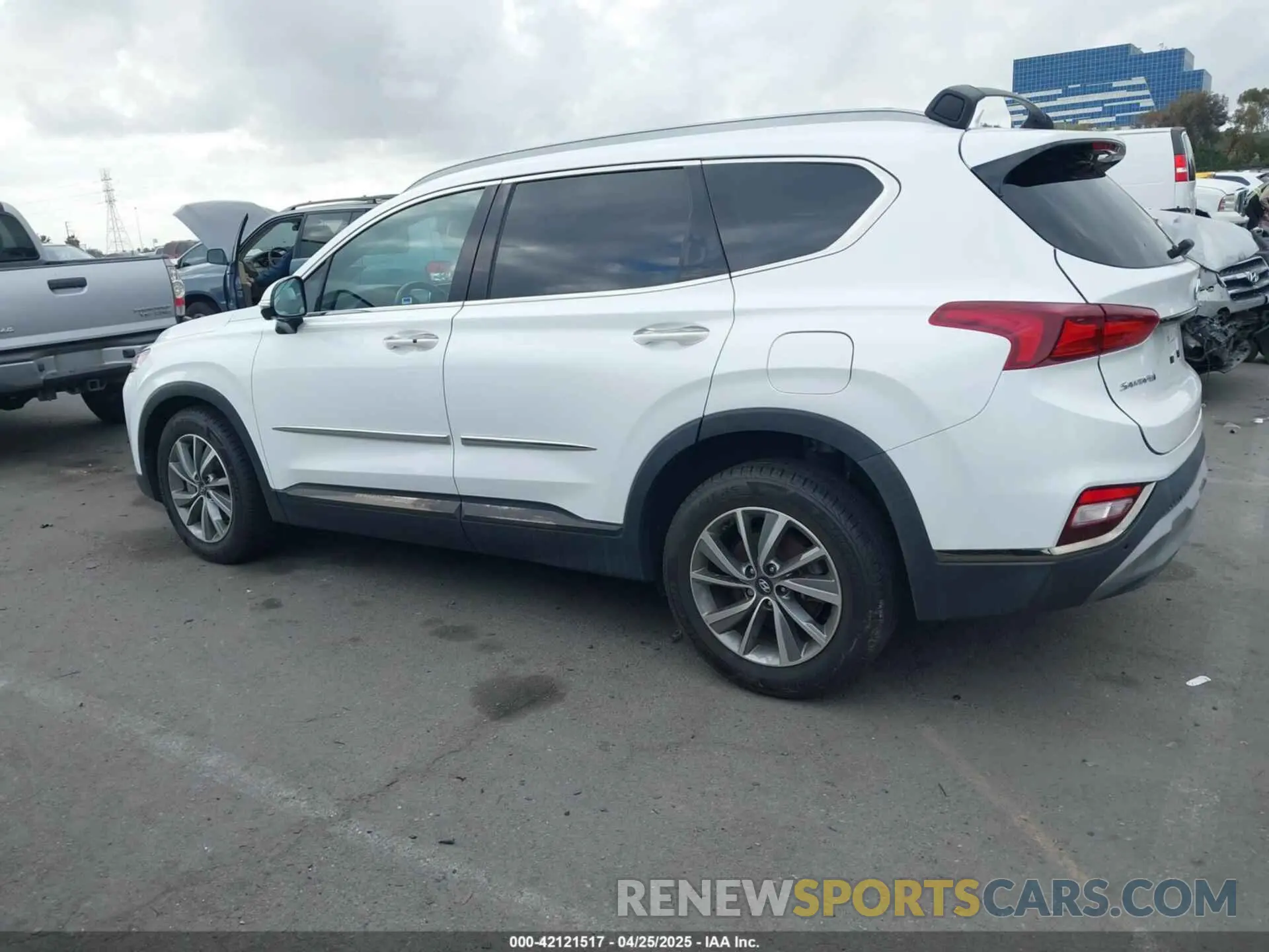 13 fotografías del automóvil dañado 5NMS53AD9LH216639 HYUNDAI SANTA FE 2020
