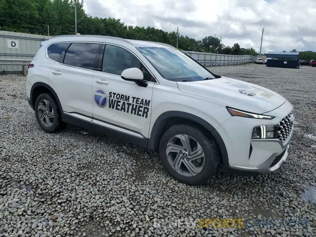 4 fotografías del automóvil dañado 5NMS24AJ8MH320075 HYUNDAI SANTA FE 2021