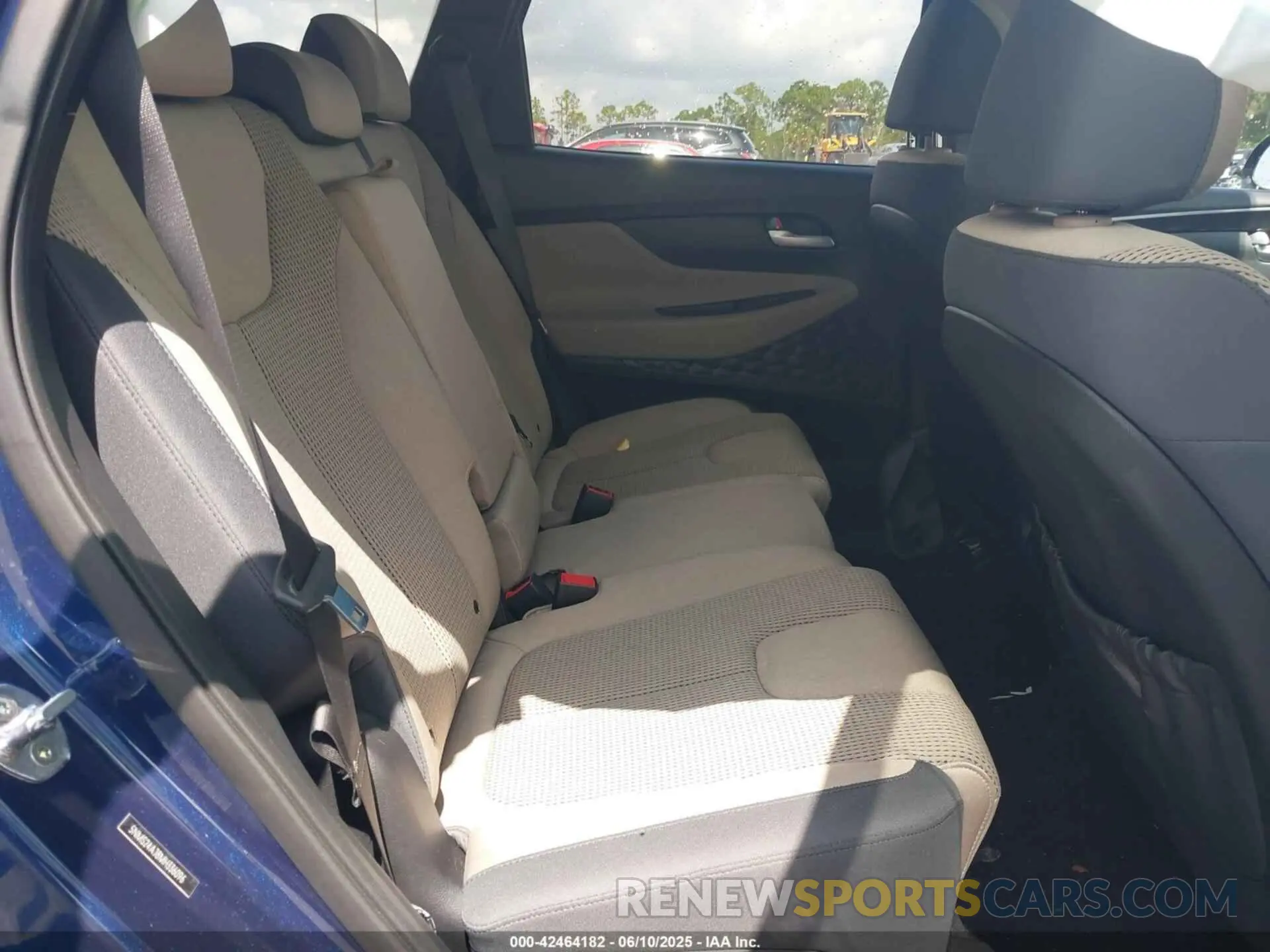 8 fotografías del automóvil dañado 5NMS24AJ8MH336096 HYUNDAI SANTA FE 2021
