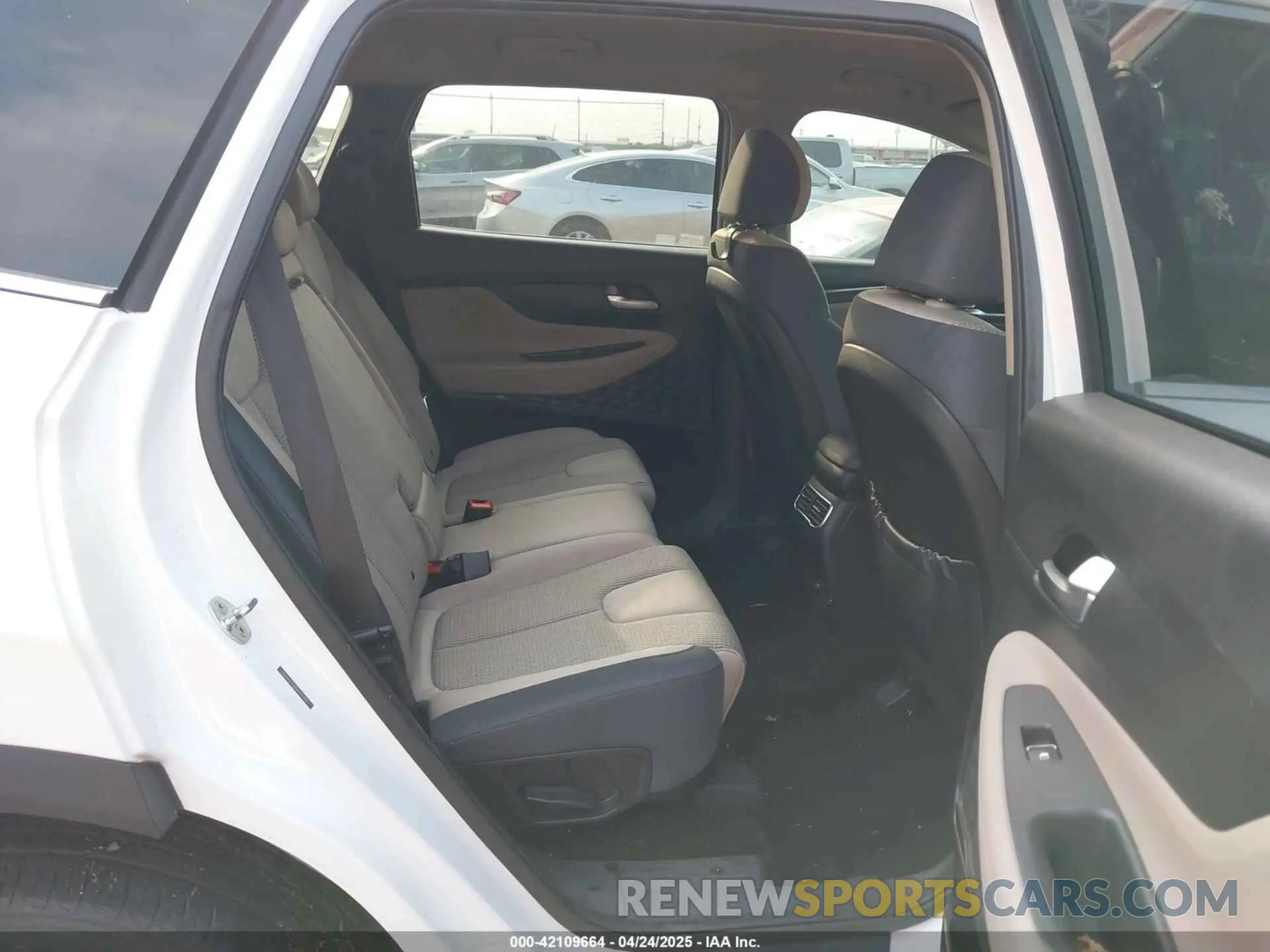 8 fotografías del automóvil dañado 5NMS24AJ8MH365968 HYUNDAI SANTA FE 2021