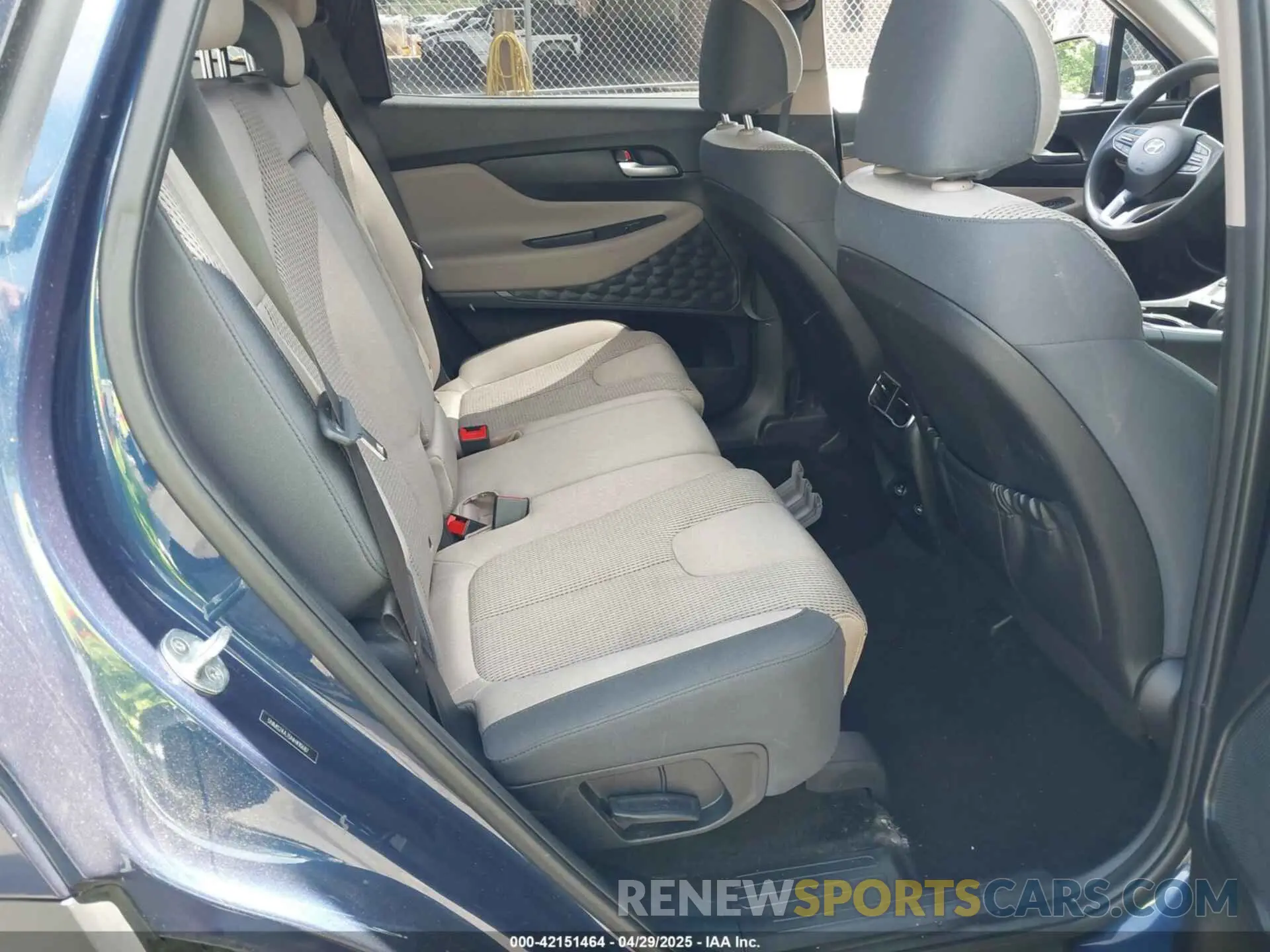8 fotografías del automóvil dañado 5NMS24AJ5NH410687 HYUNDAI SANTA FE 2022