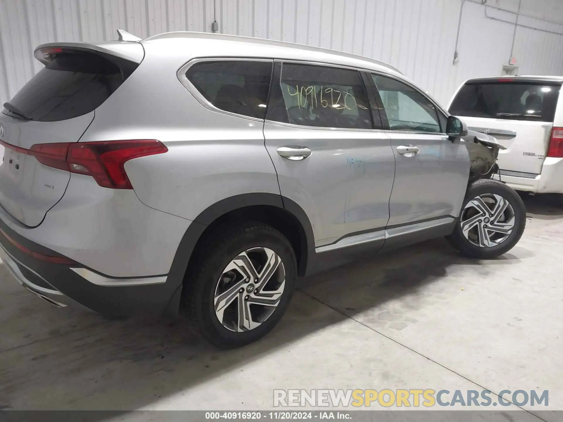 4 fotografías del automóvil dañado 5NMS2DAJ1NH473091 HYUNDAI SANTA FE 2022