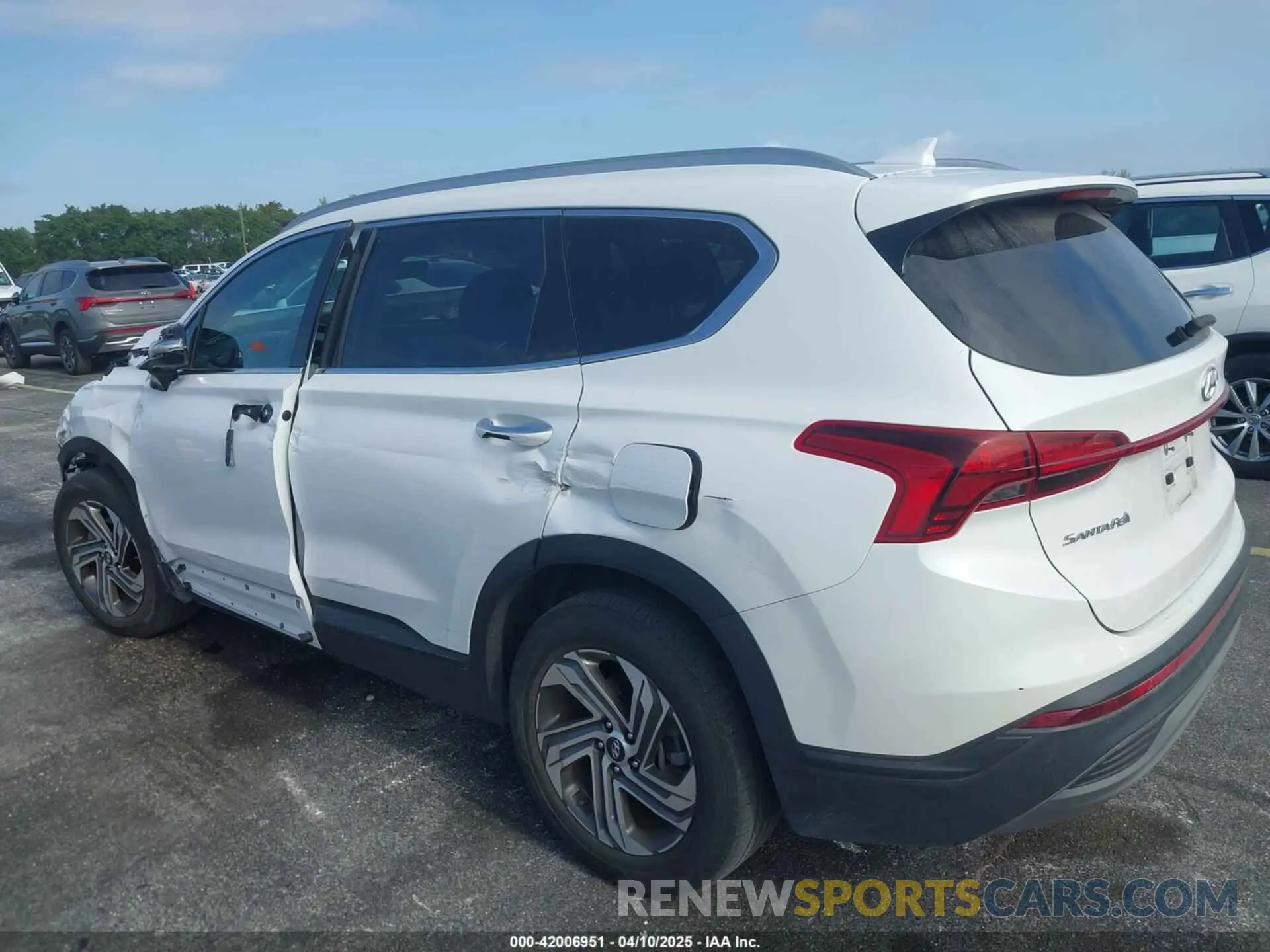 21 fotografías del automóvil dañado 5NMS24AJ5PH489328 HYUNDAI SANTA FE 2023
