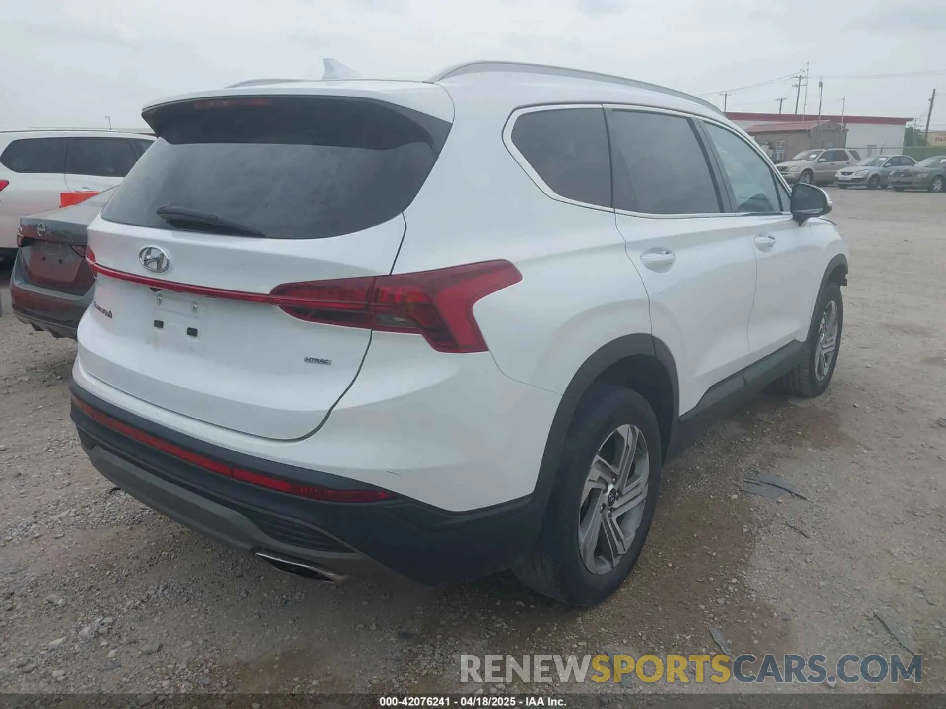 4 fotografías del automóvil dañado 5NMS2DAJ0PH524289 HYUNDAI SANTA FE 2023