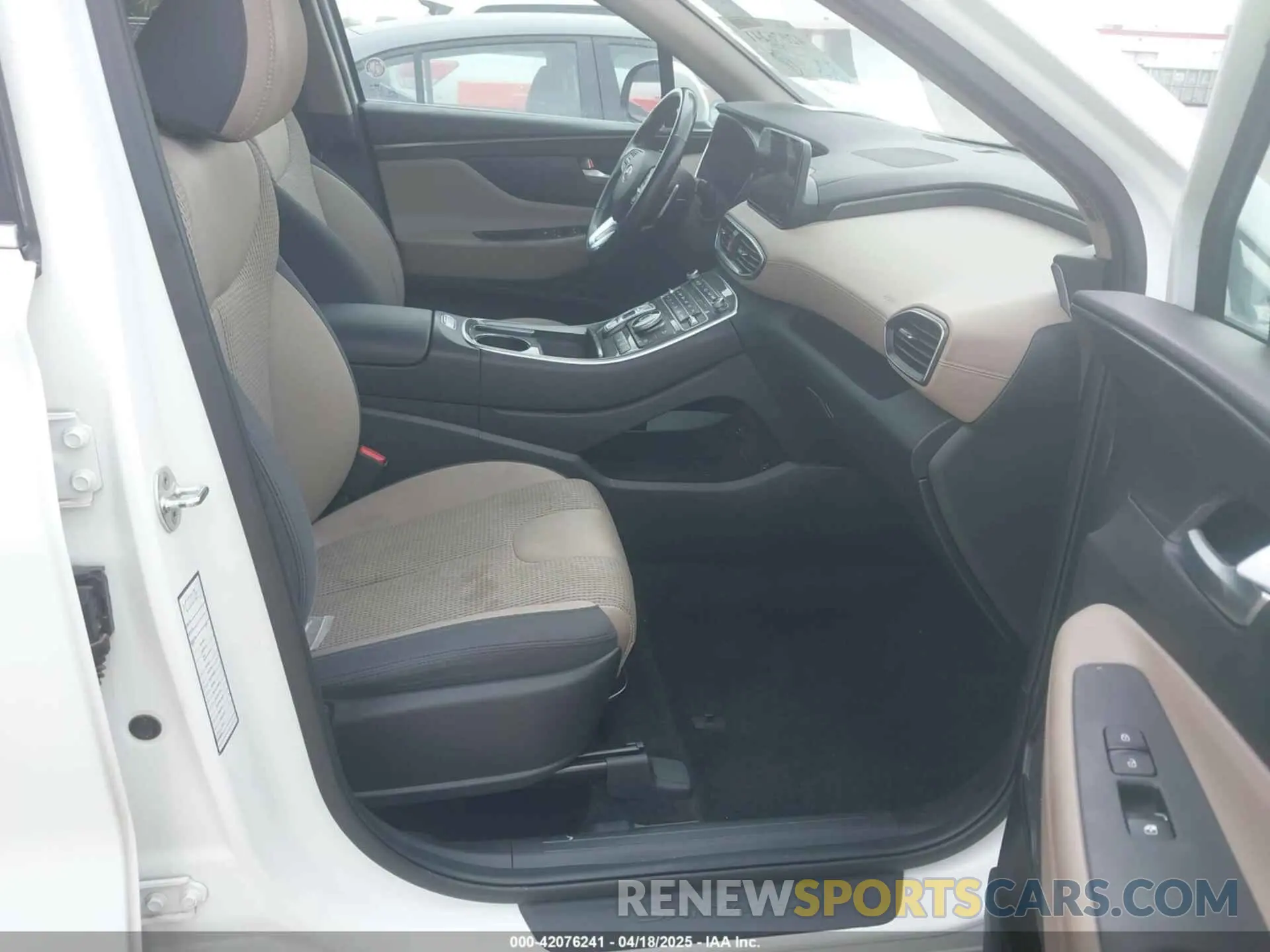 5 fotografías del automóvil dañado 5NMS2DAJ0PH524289 HYUNDAI SANTA FE 2023