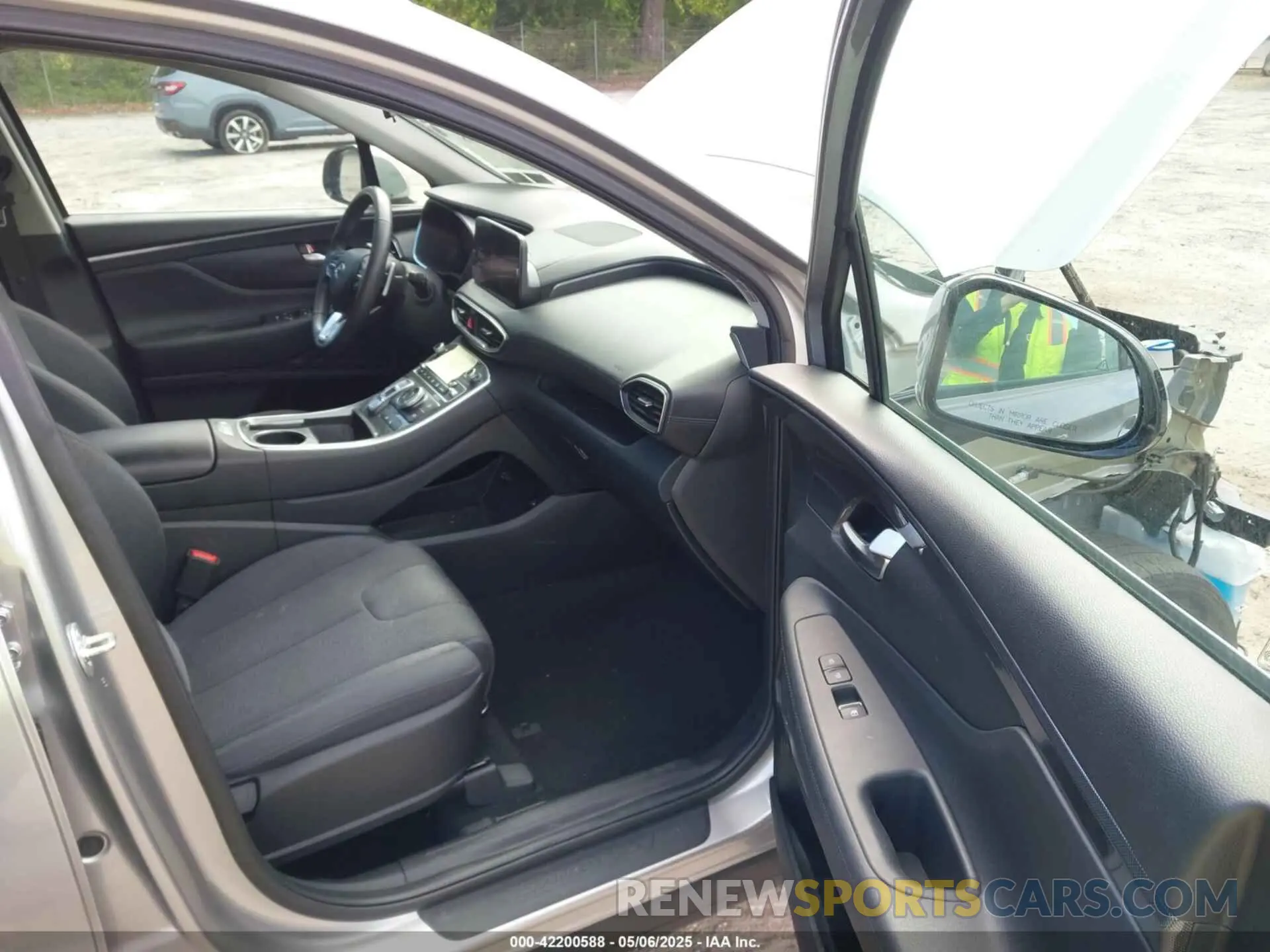 5 fotografías del automóvil dañado 5NMS2DAJ2PH643753 HYUNDAI SANTA FE 2023