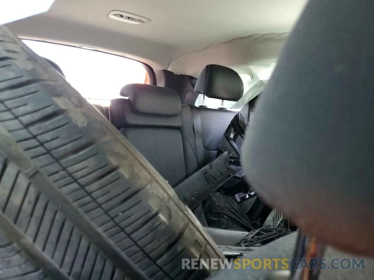 10 fotografías del automóvil dañado 5NMS2DAJ5PH530038 HYUNDAI SANTA FE 2023