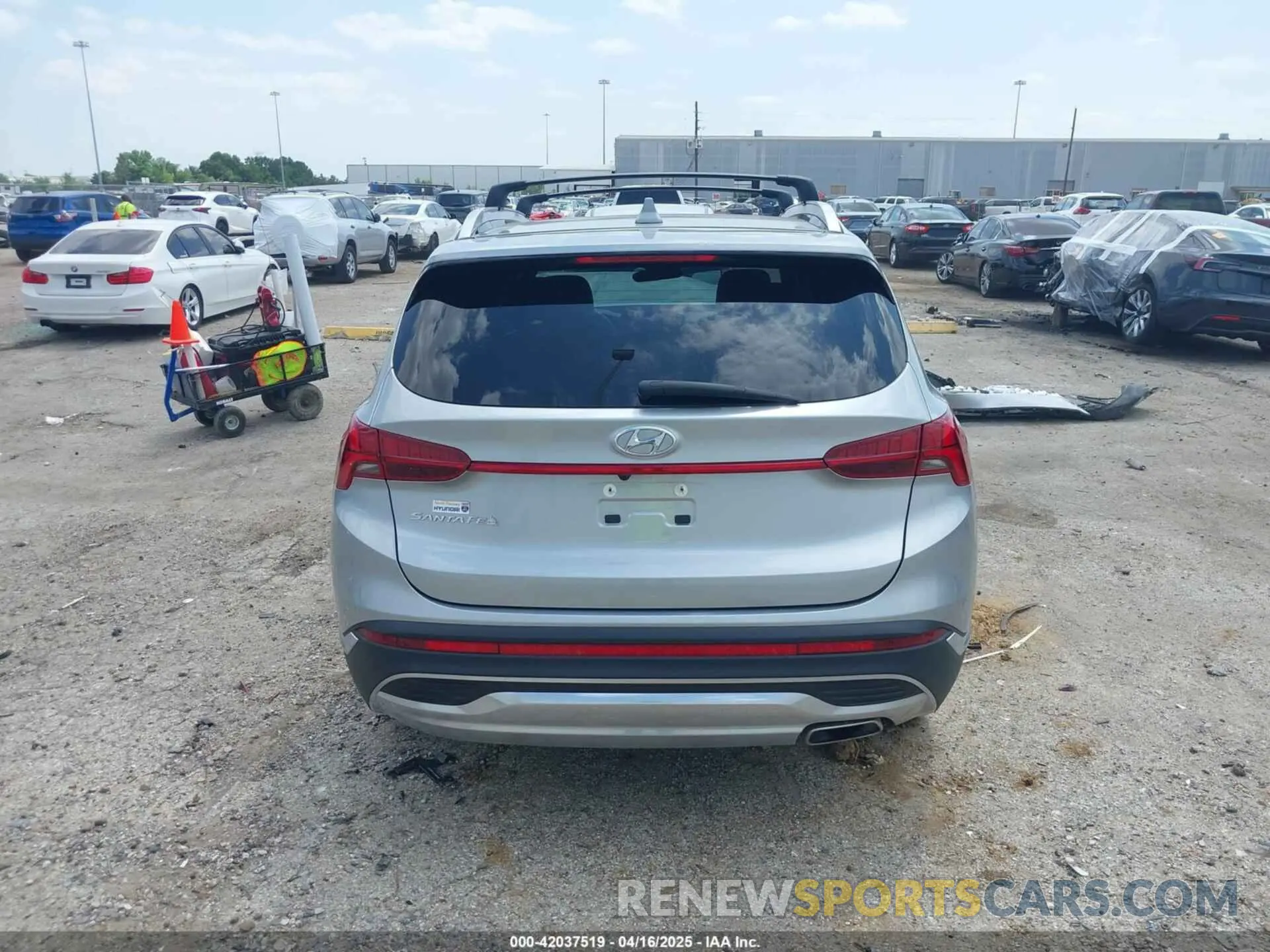 17 fotografías del automóvil dañado 5NMS34AJ5PH537357 HYUNDAI SANTA FE 2023