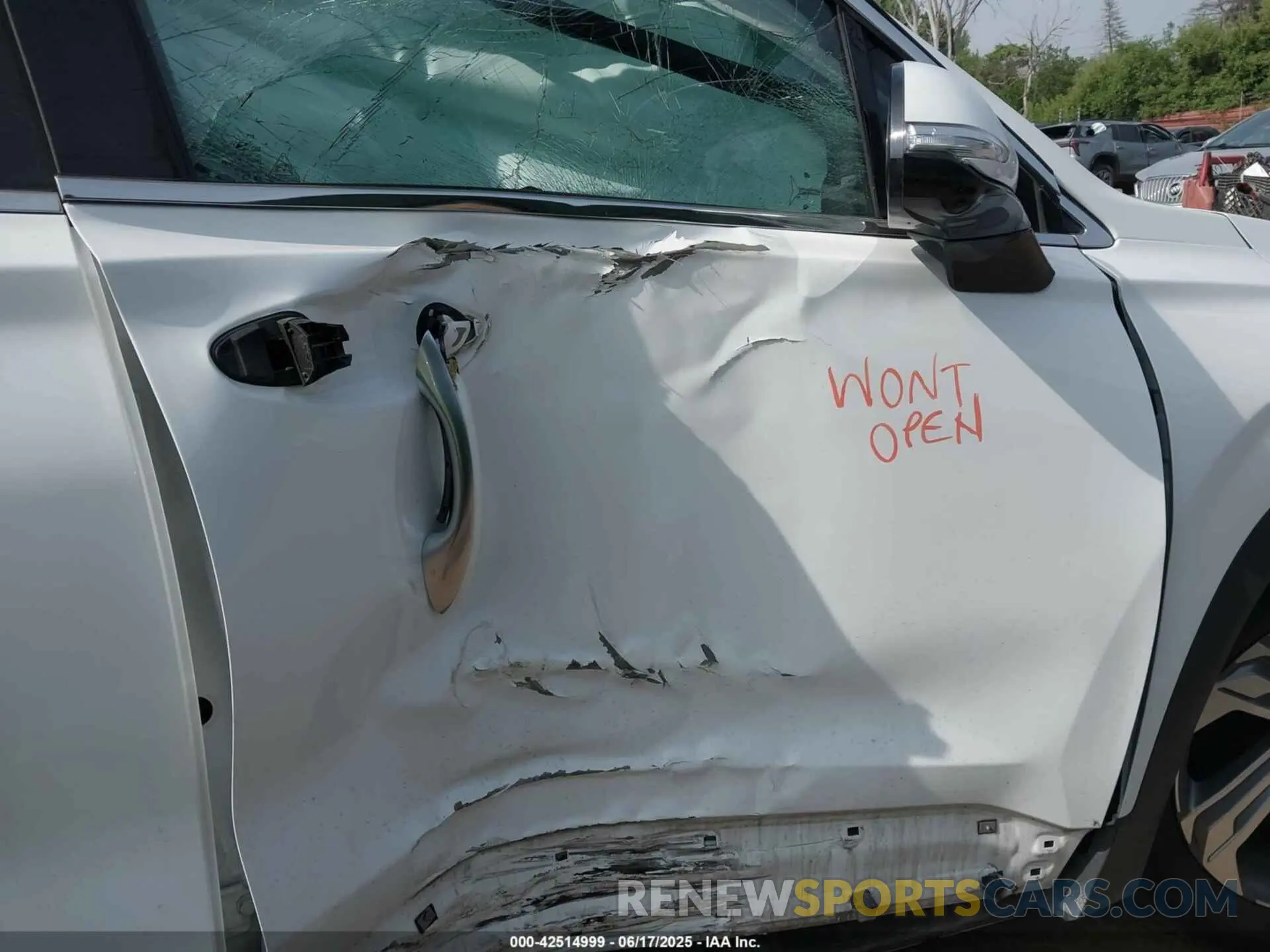 5 fotografías del automóvil dañado 5NMS3DAJ0PH524080 HYUNDAI SANTA FE 2023